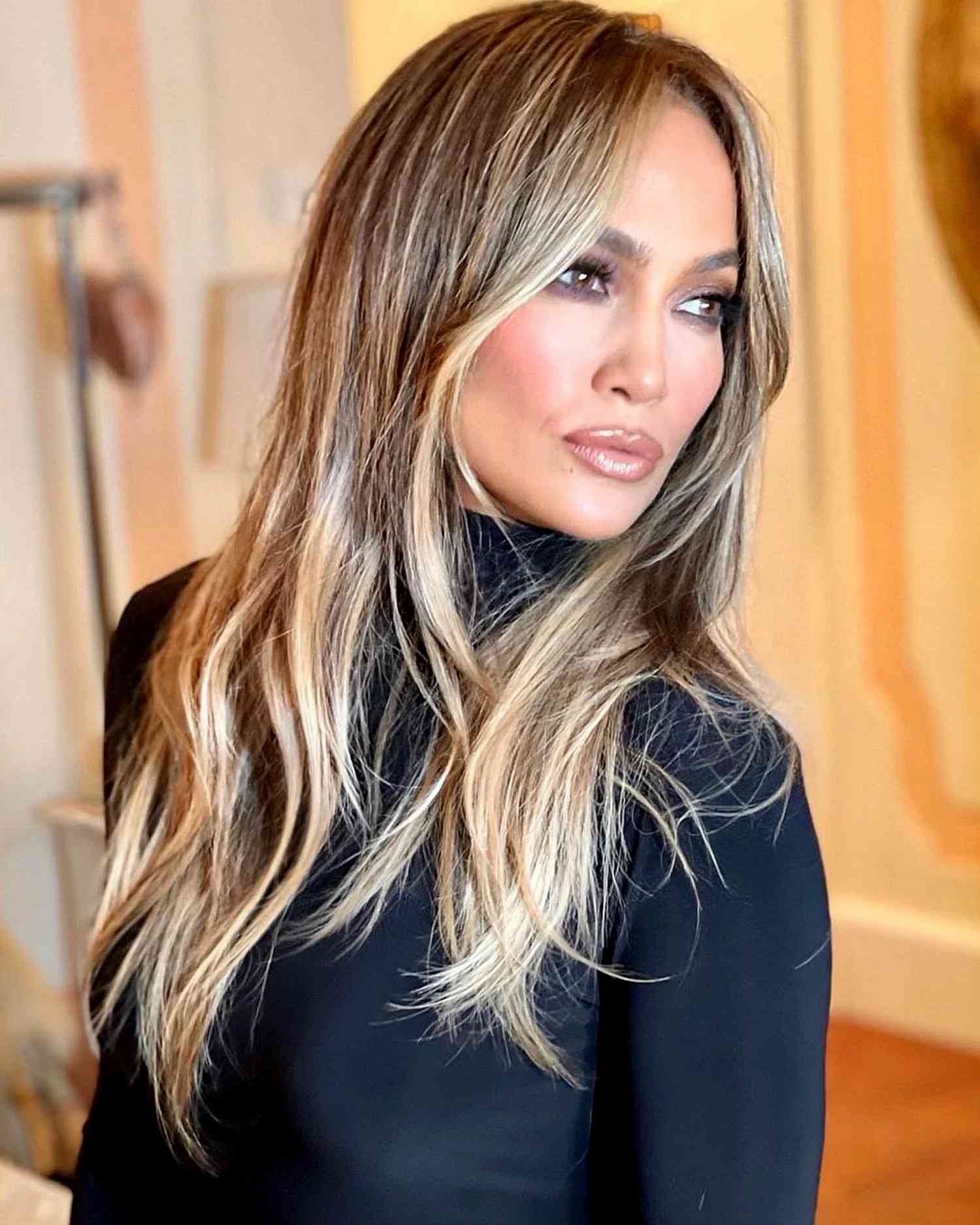 Jennifer Lopez Singer New Wallpapers