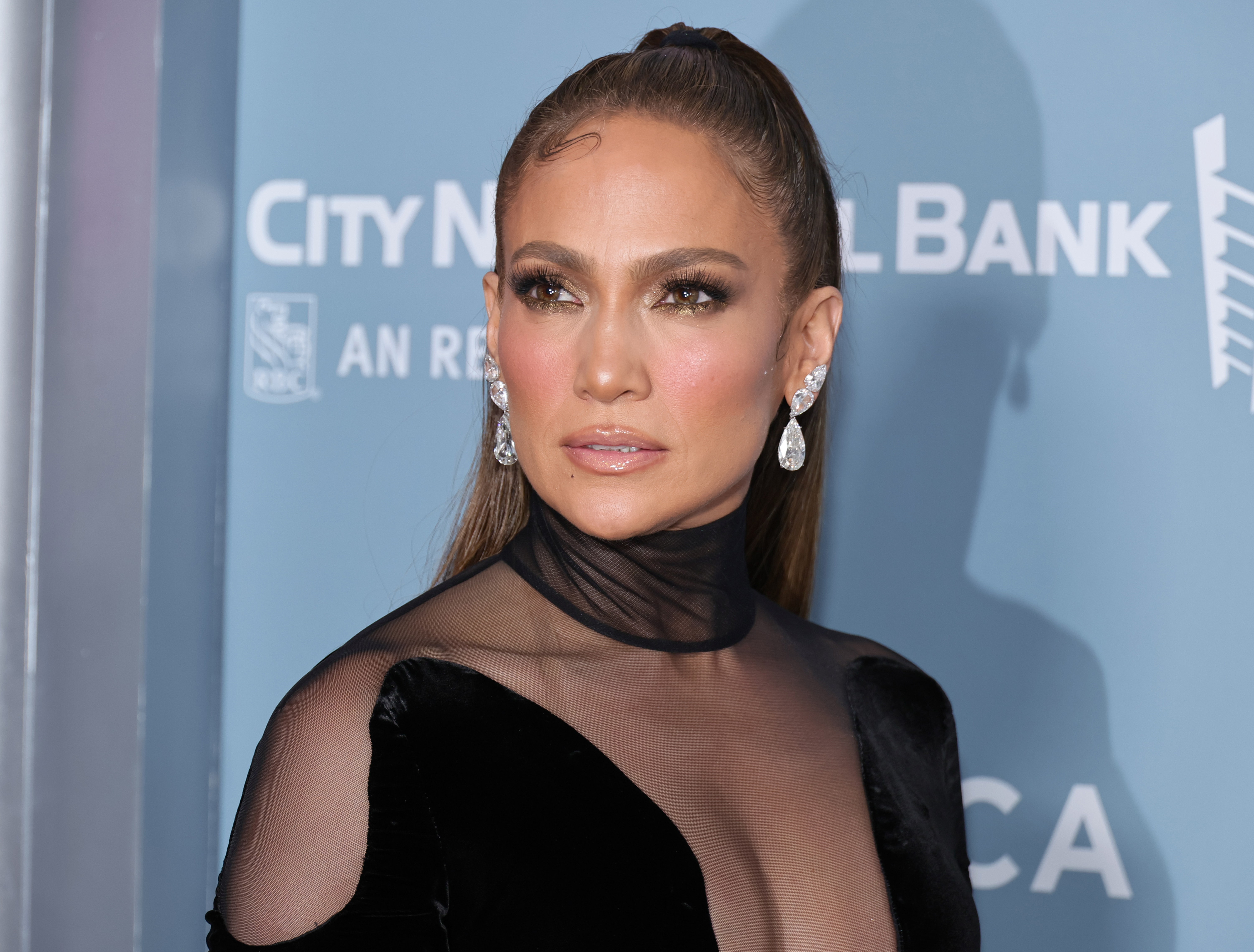 Jennifer Lopez Usa Today 2018 Wallpapers