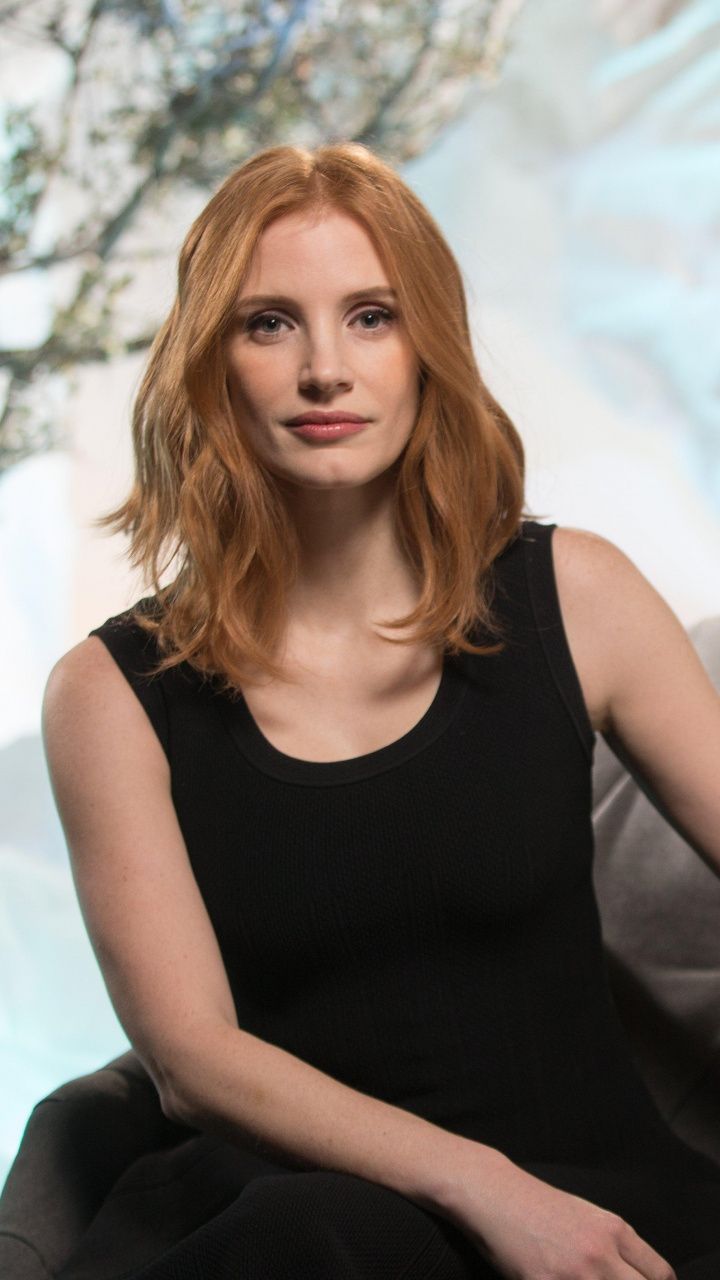 Jessica Chastain Beautiful Portrait Wallpapers