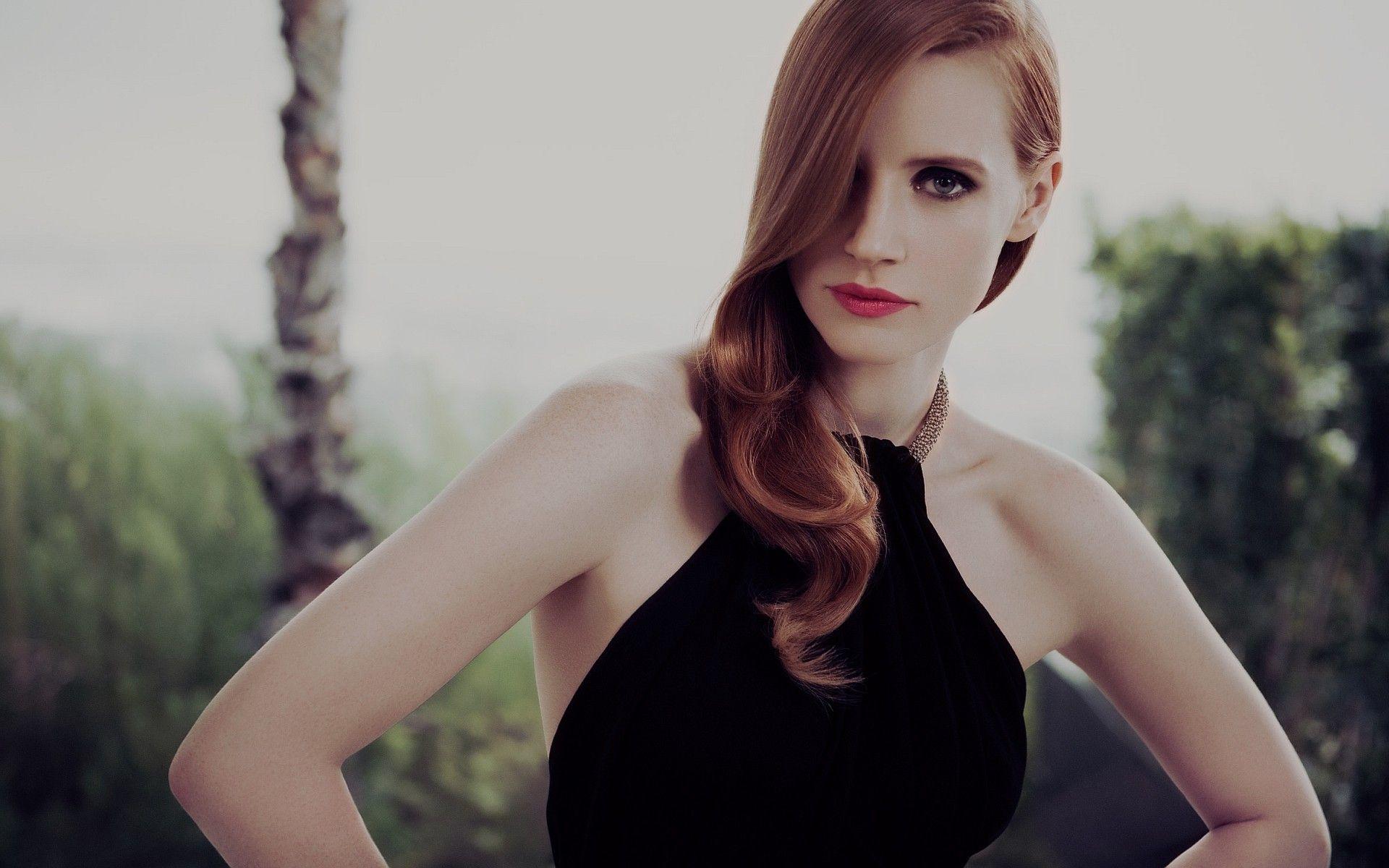 Jessica Chastain Beautiful Portrait Wallpapers
