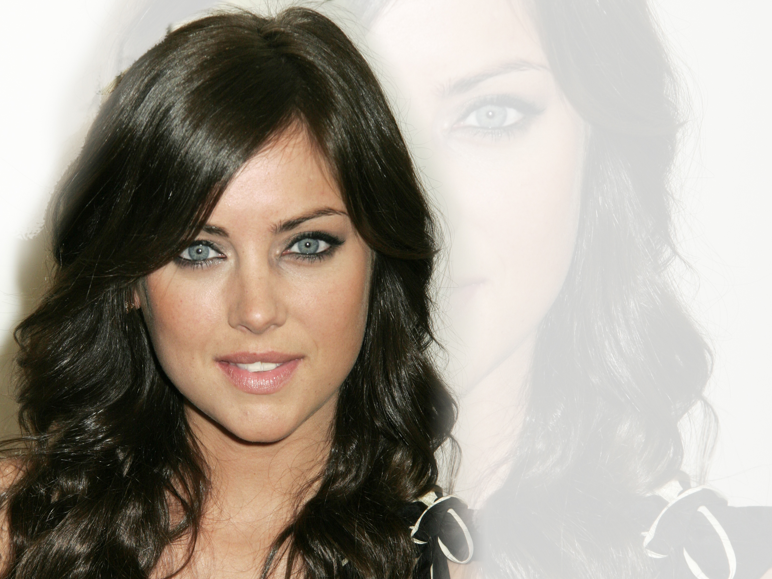 Jessica Stroup Wallpapers