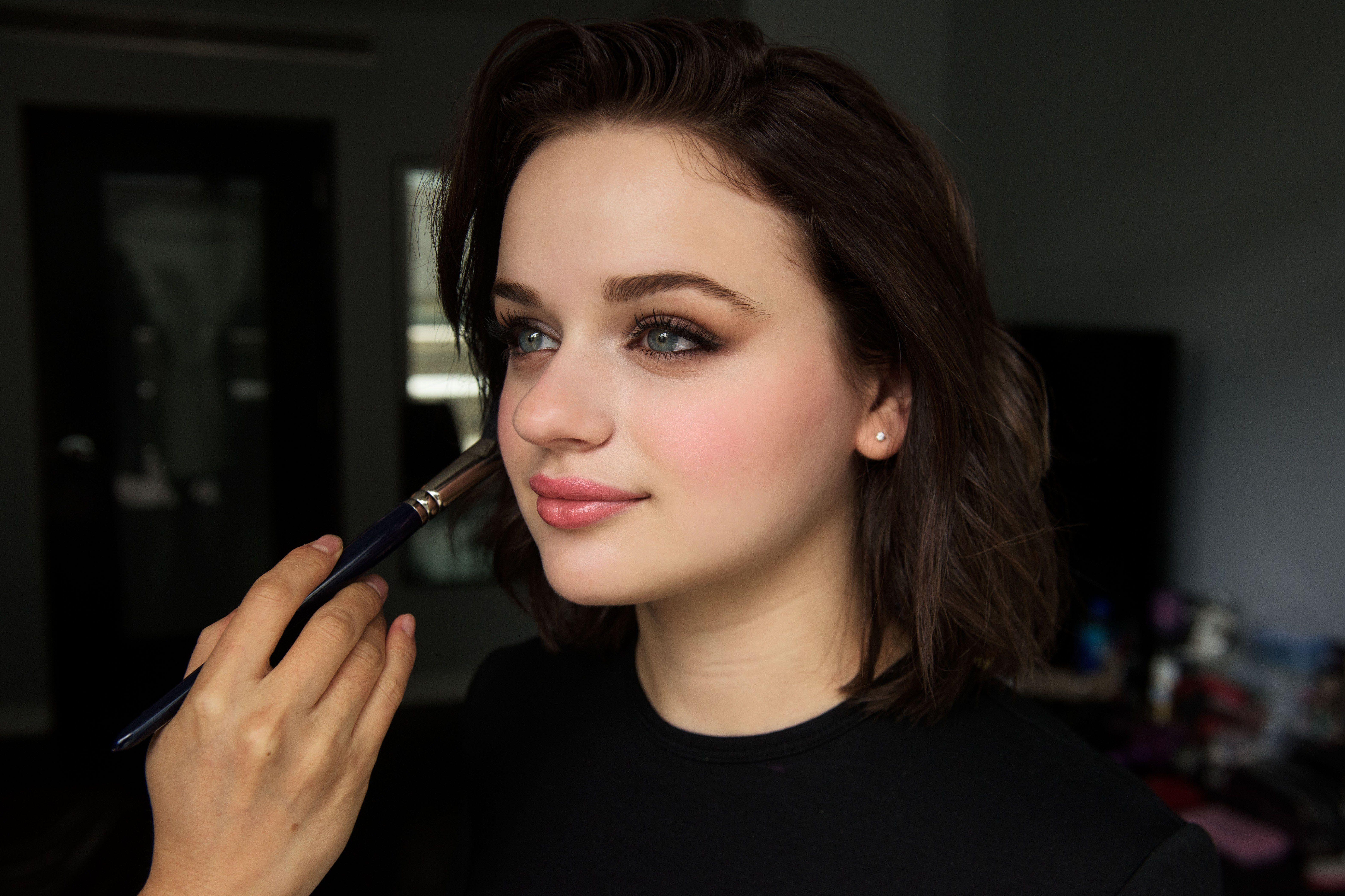 Joey King Portrait 2019 Wallpapers