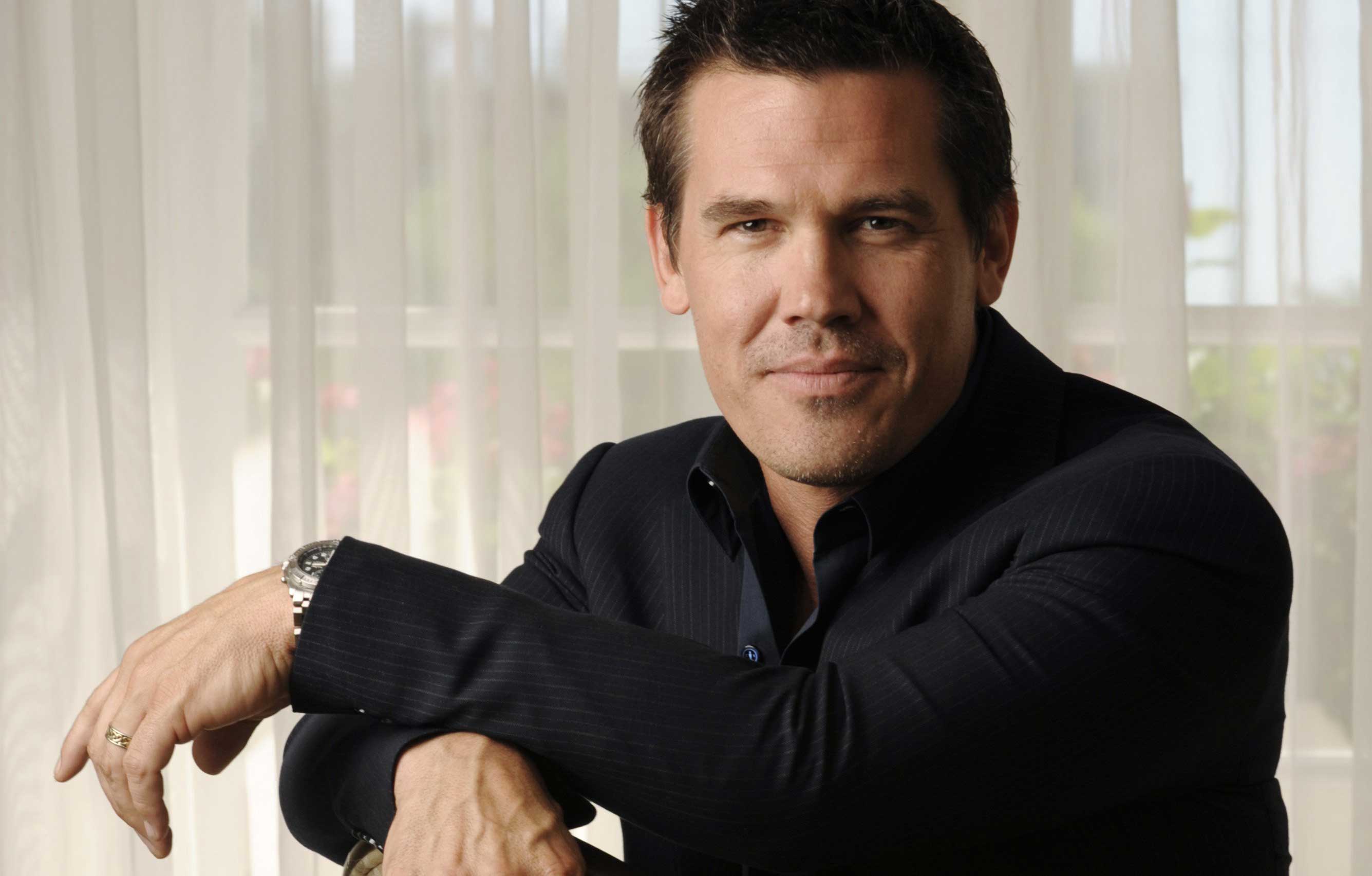 Josh Brolin Wallpapers