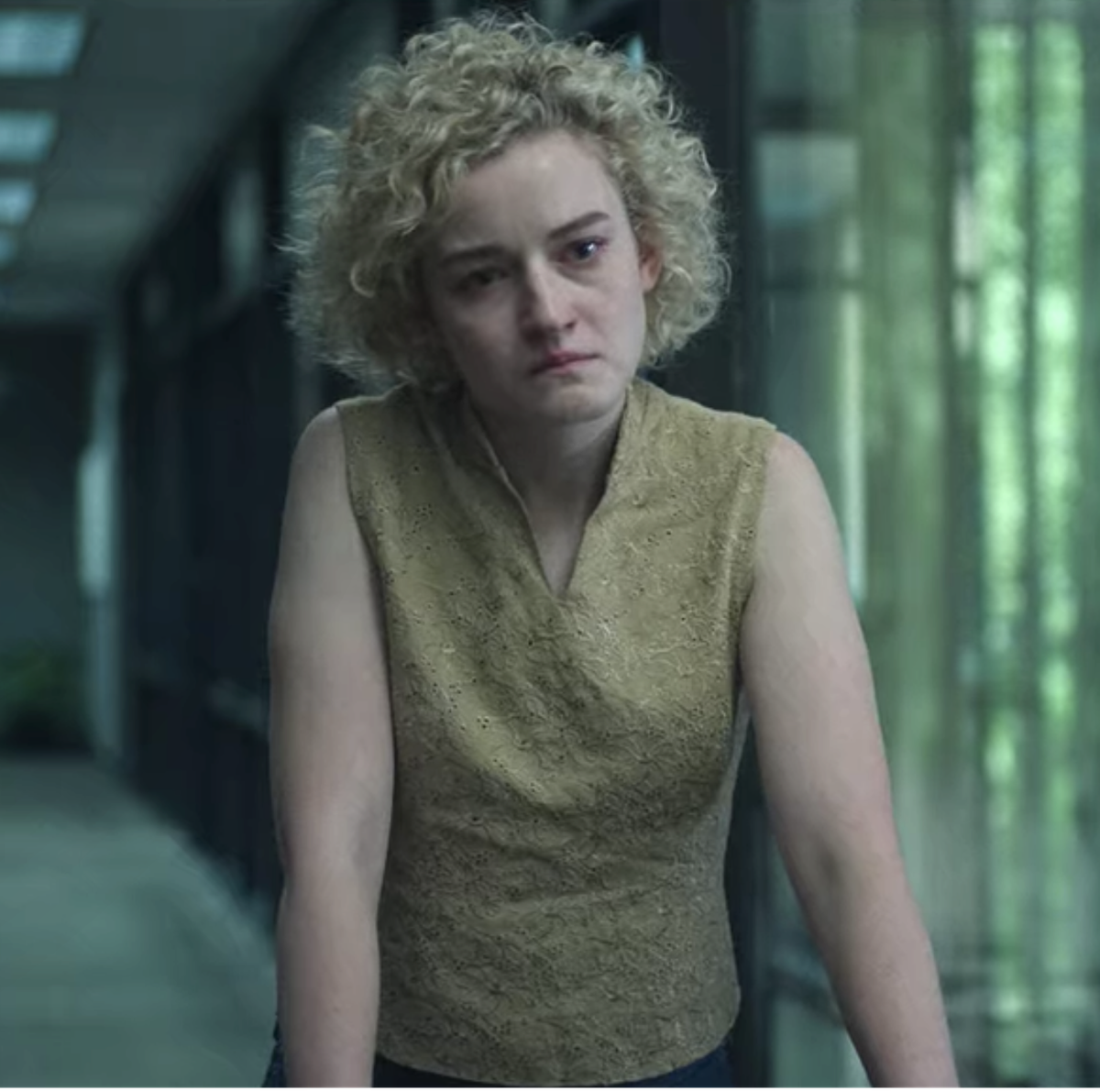 Julia Garner Ozark Wallpapers