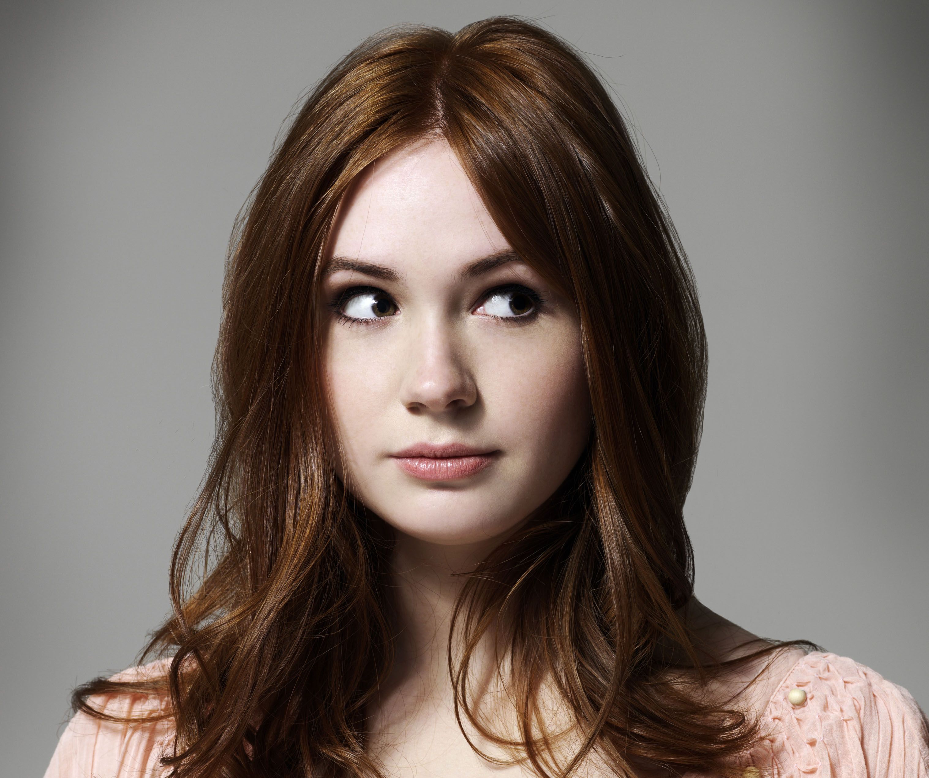 Karen Gillan New Wallpapers