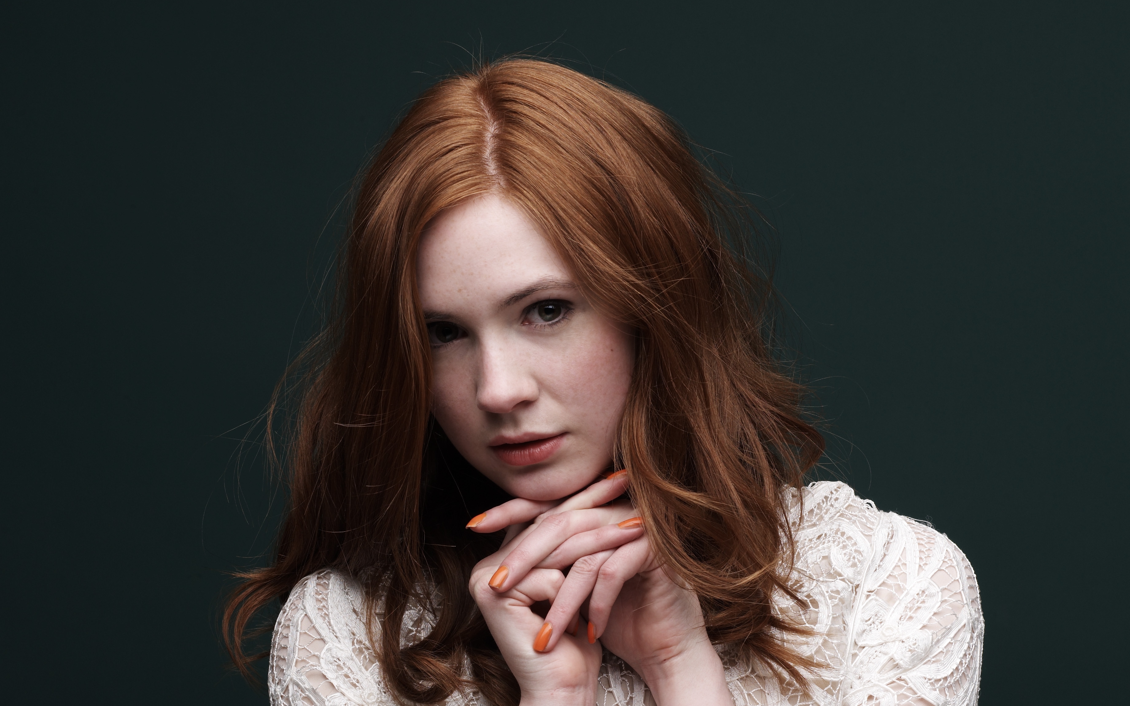 Karen Gillan New Wallpapers