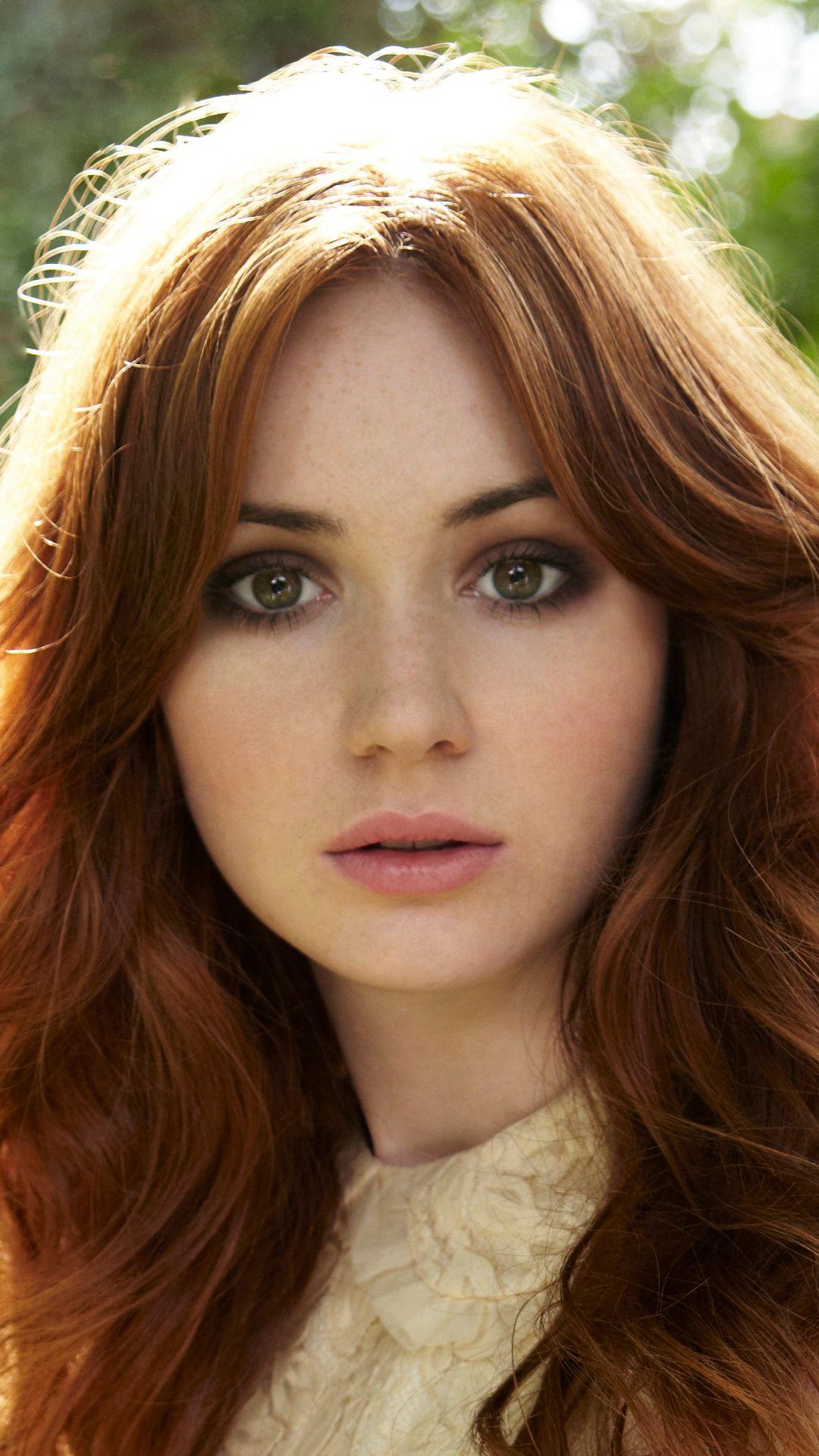 Karen Gillan New Wallpapers