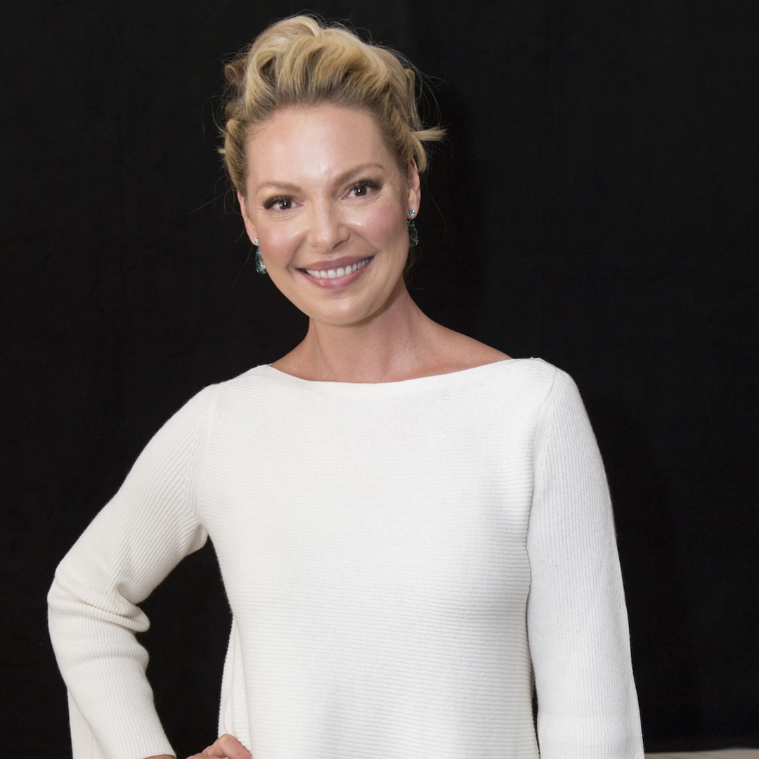 Katherine Heigl Smile With Red Hart Wallpapers