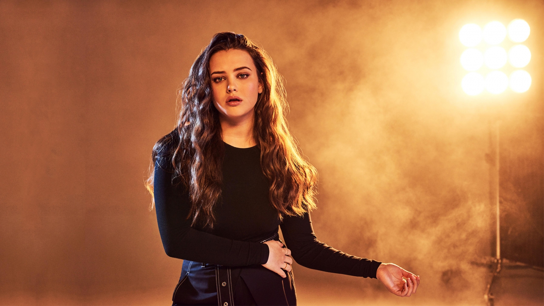 Katherine Langford As Hannah In 13 Reasons Why Wallpapers