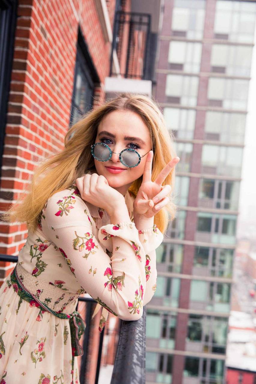 Kathryn Newton 2017 Wallpapers