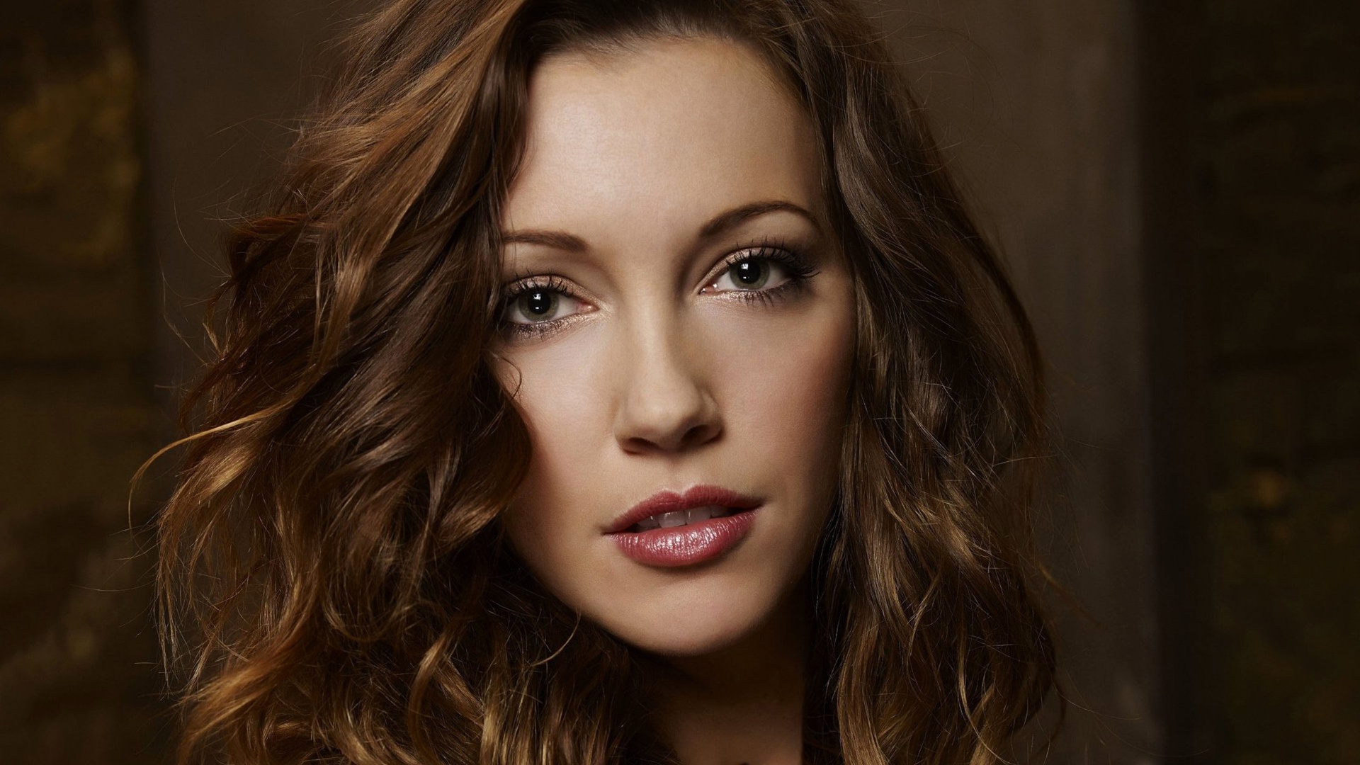 Katie Cassidy latests Wallpapers