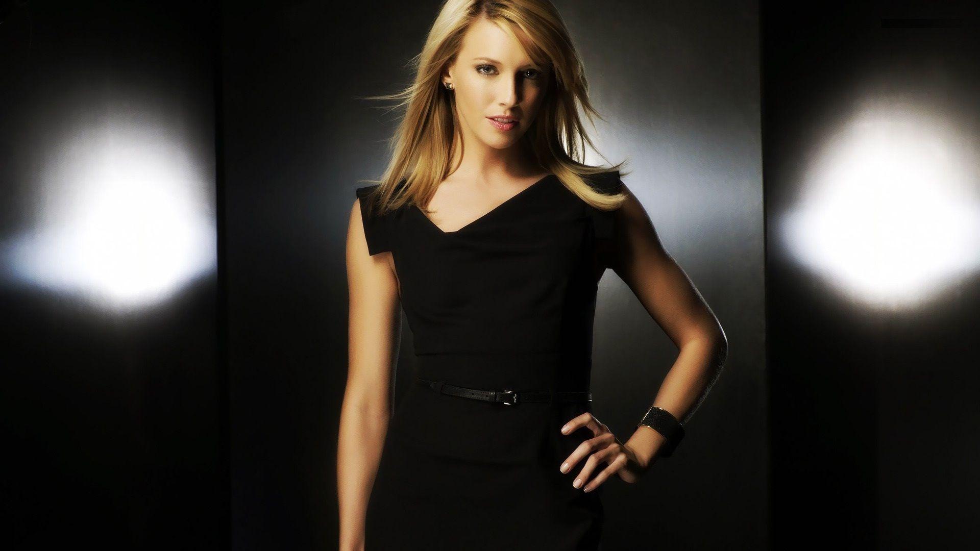 Katie Cassidy latests Wallpapers