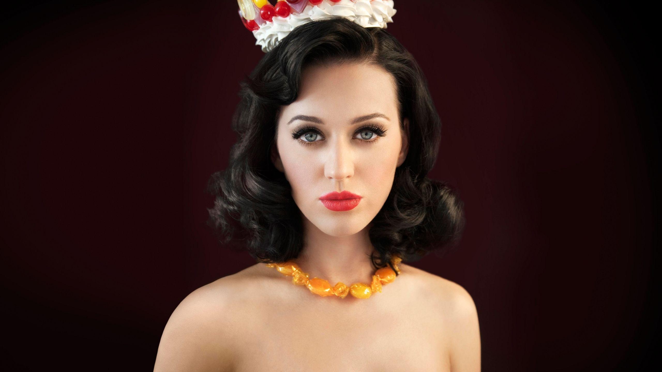 Katy Perry with lollipop Wallpapers