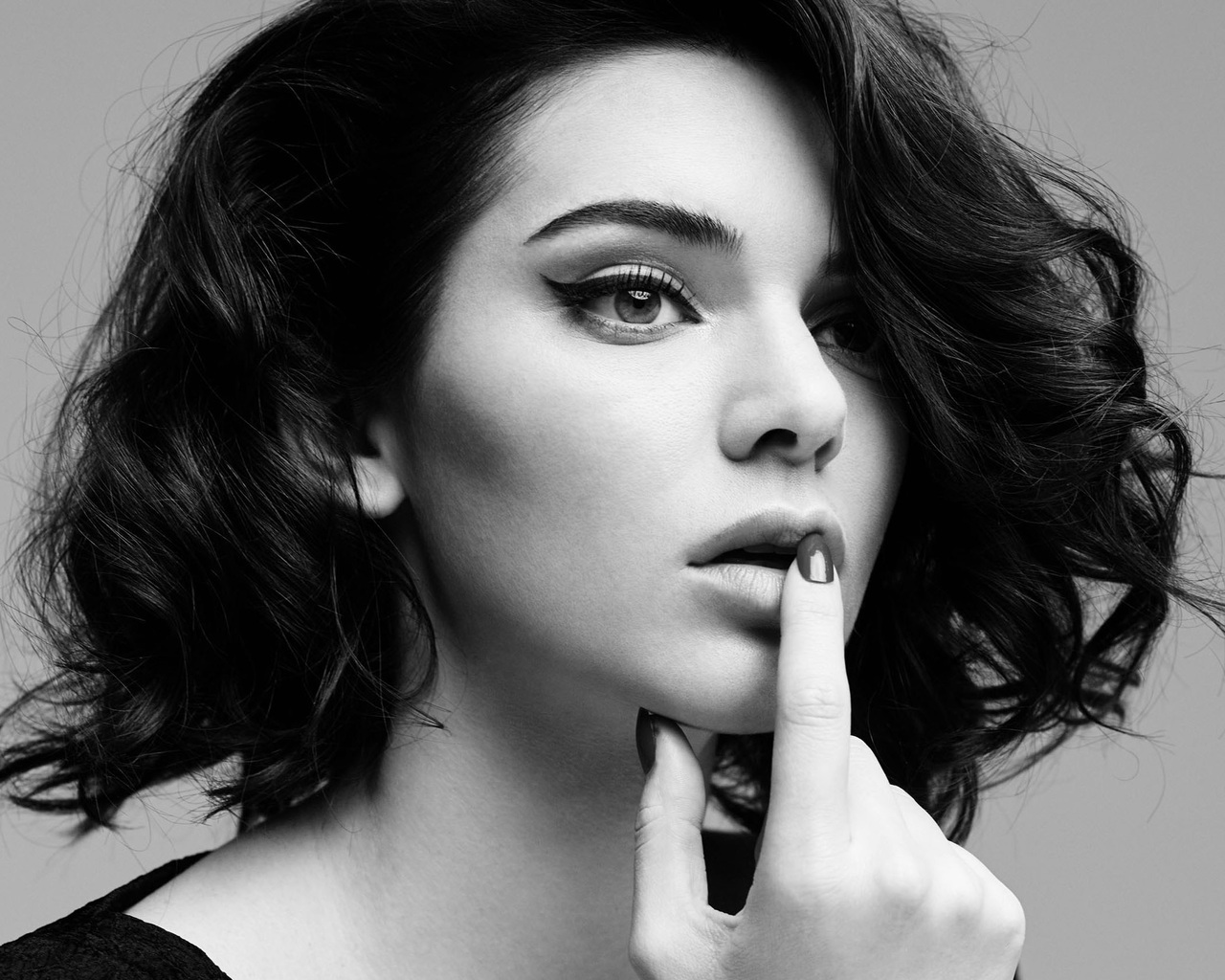 Kendall Jenner Marilyn Monroe Black and White Photoshoot Wallpapers