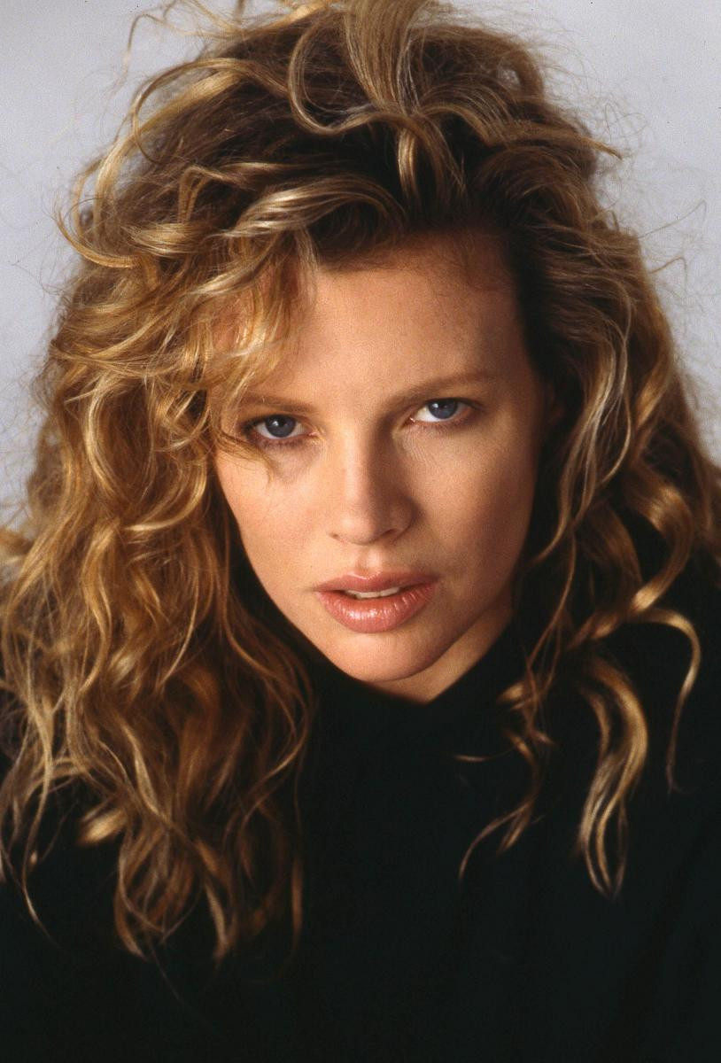 Kim Basinger Wallpapers