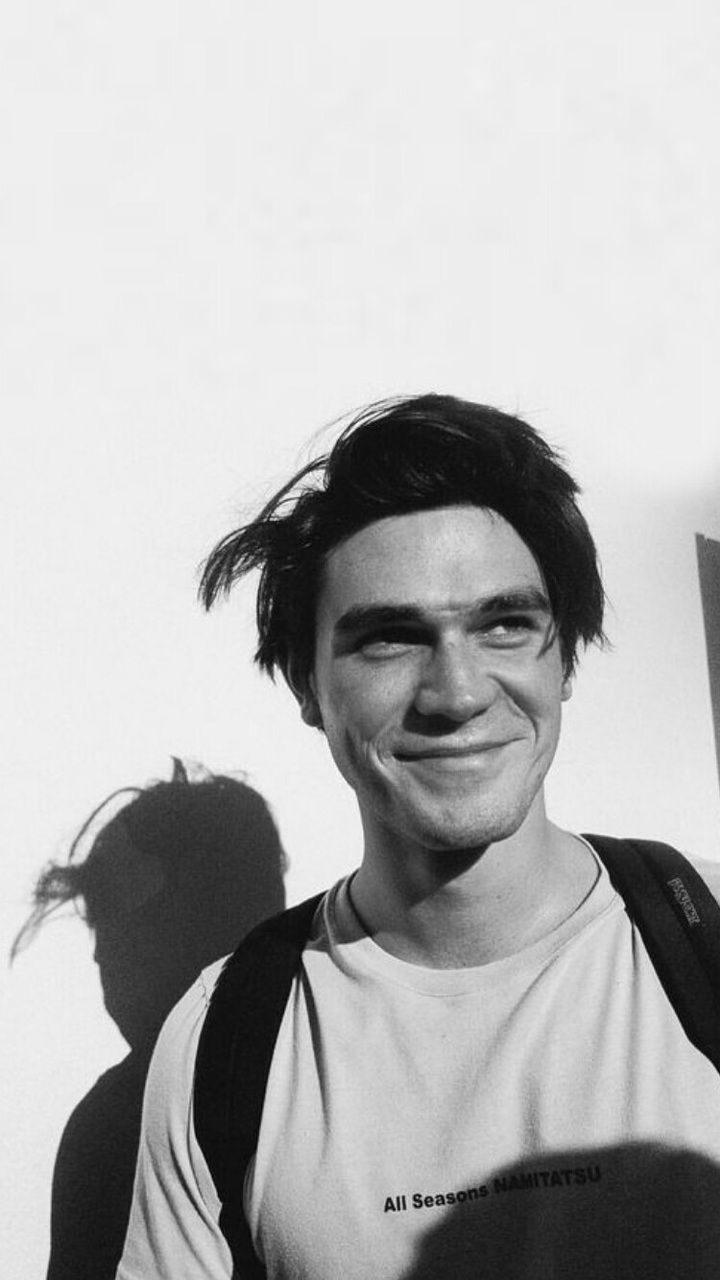 KJ Apa Wallpapers