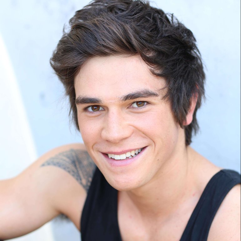 KJ Apa Wallpapers