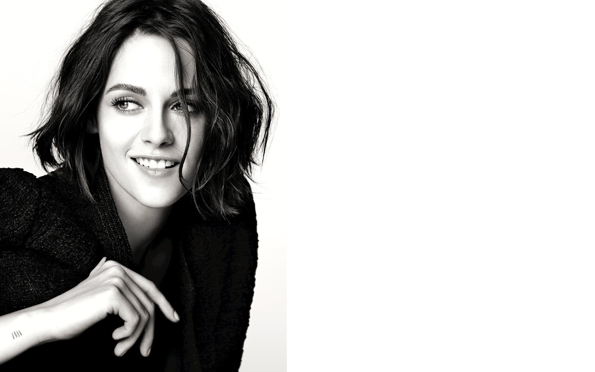 Kristen Stewart V Black and White Wallpapers