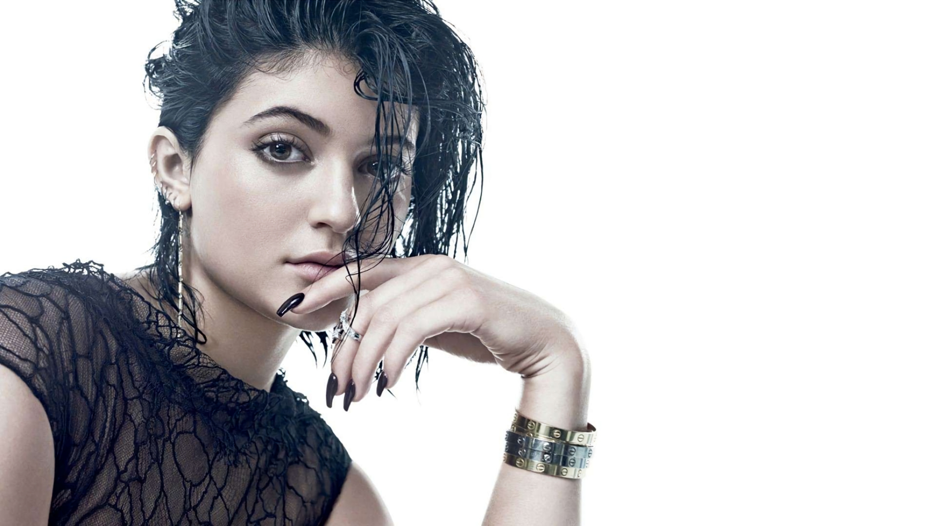 Kylie Jenner ELLE Canada Wallpapers