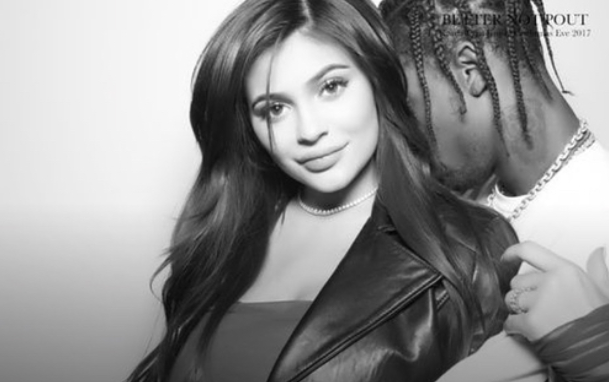 Kylie Jenner Monochrome 2017 Wallpapers