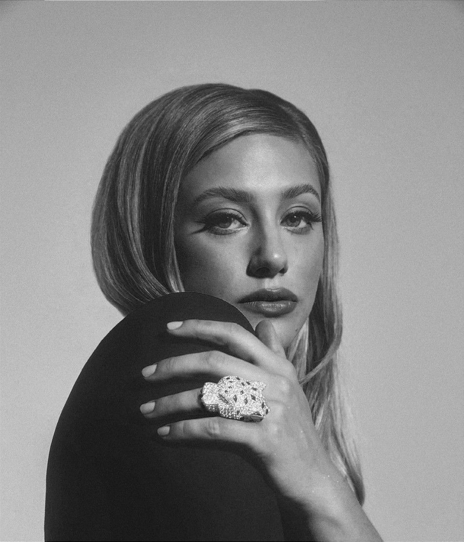 Lili Reinhart In Black Wallpapers