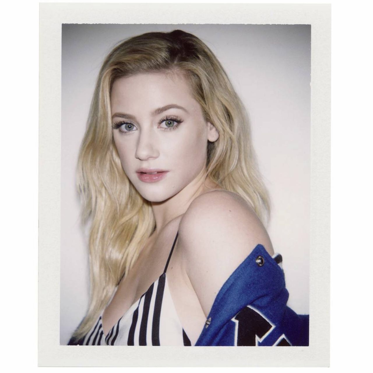 Lili Reinhart Seventeen Magazine Mexico 2018 Wallpapers