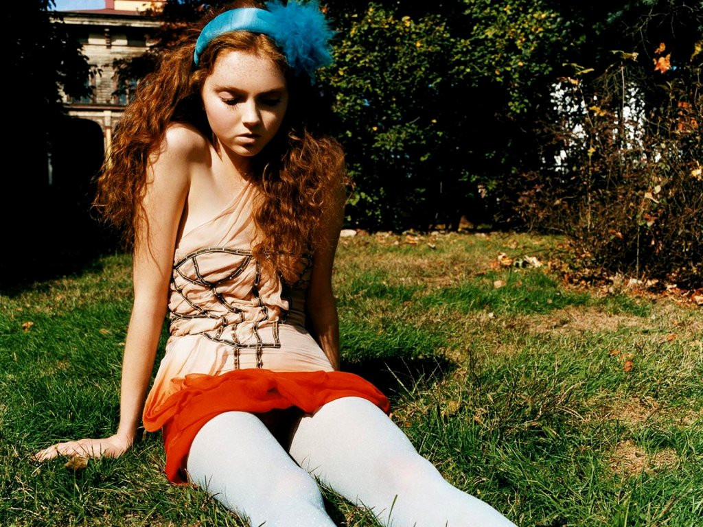 Lily Cole Wallpapers