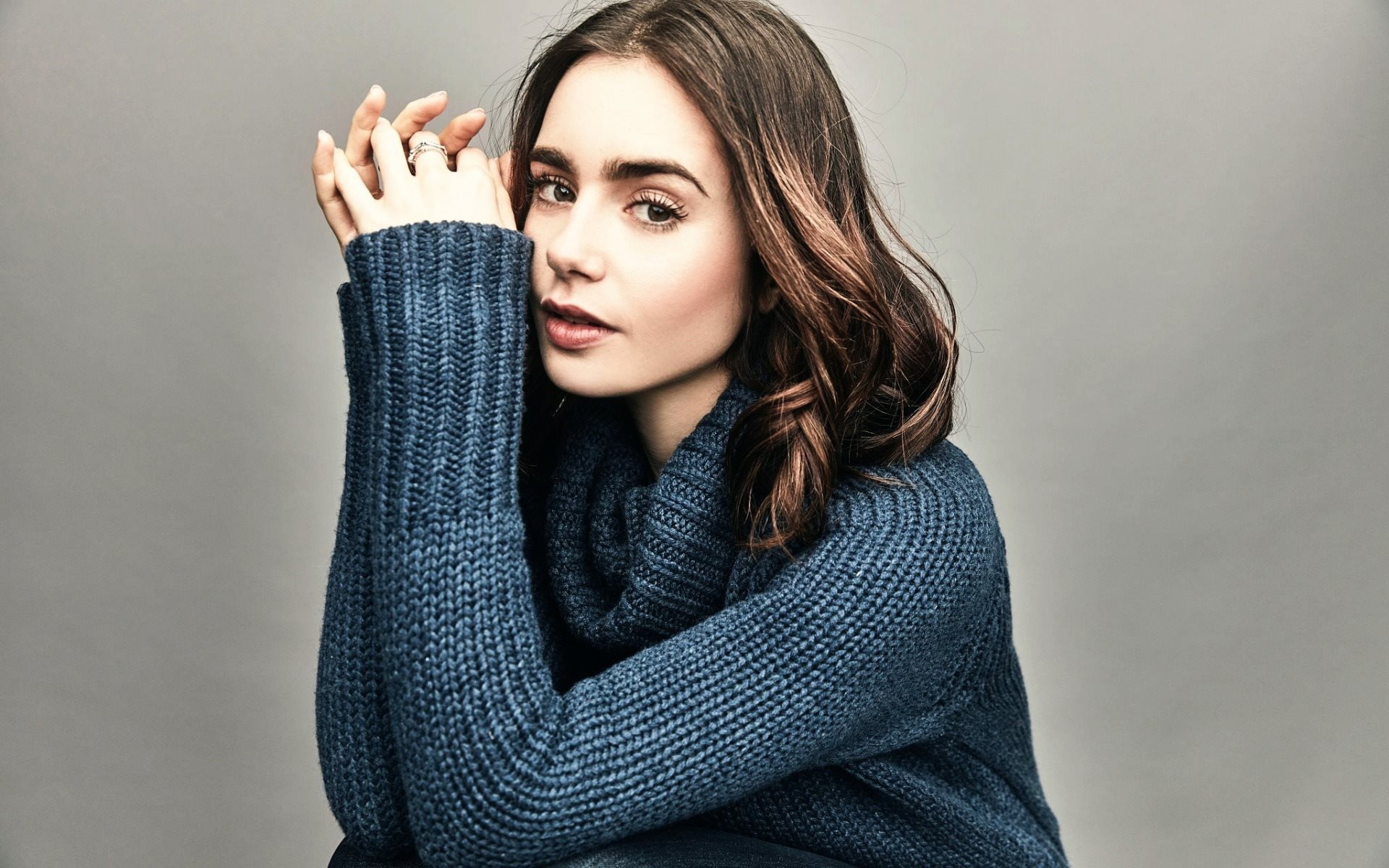 Lily Collins 2017 Wallpapers