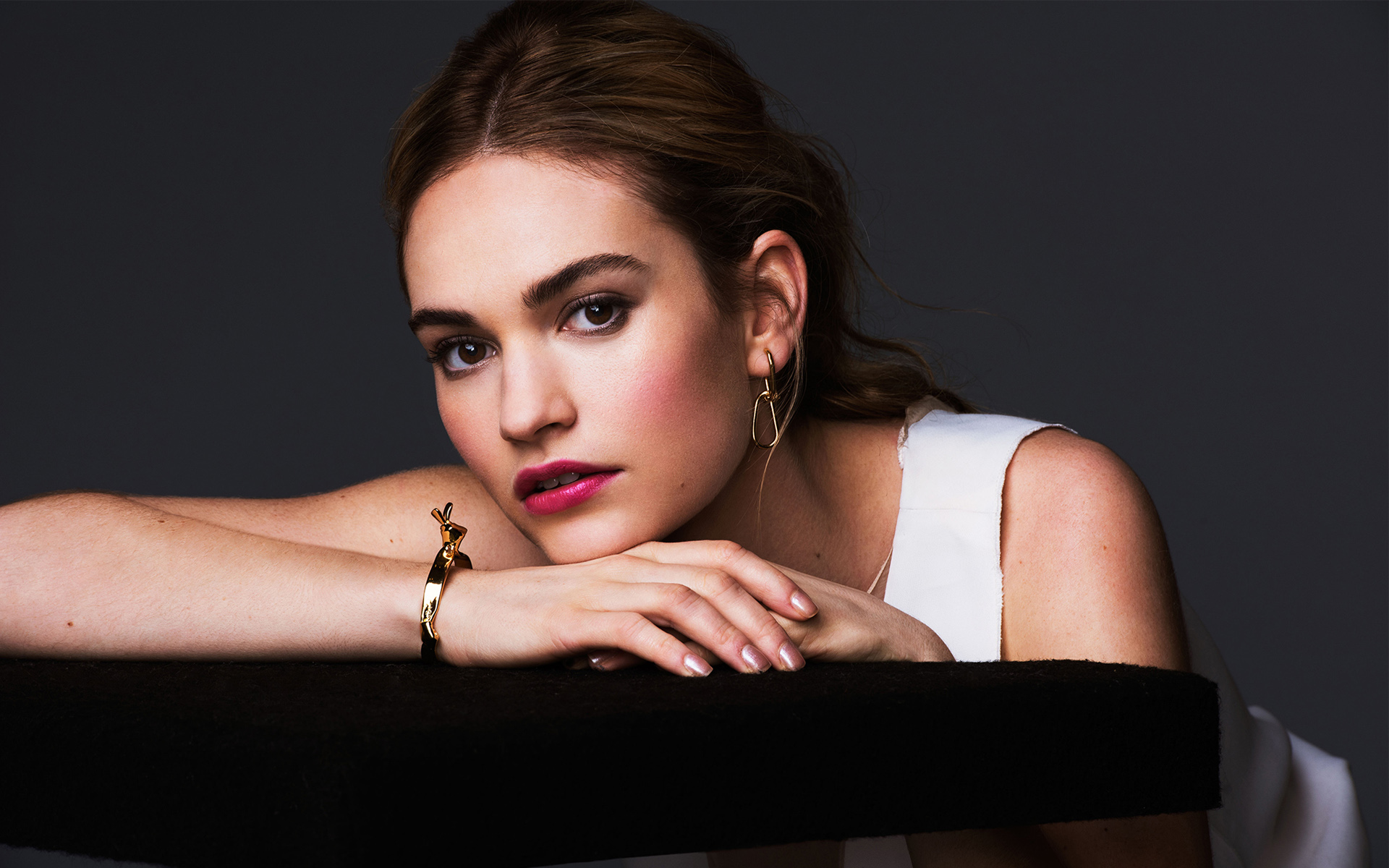 Lily James Hot Wallpapers