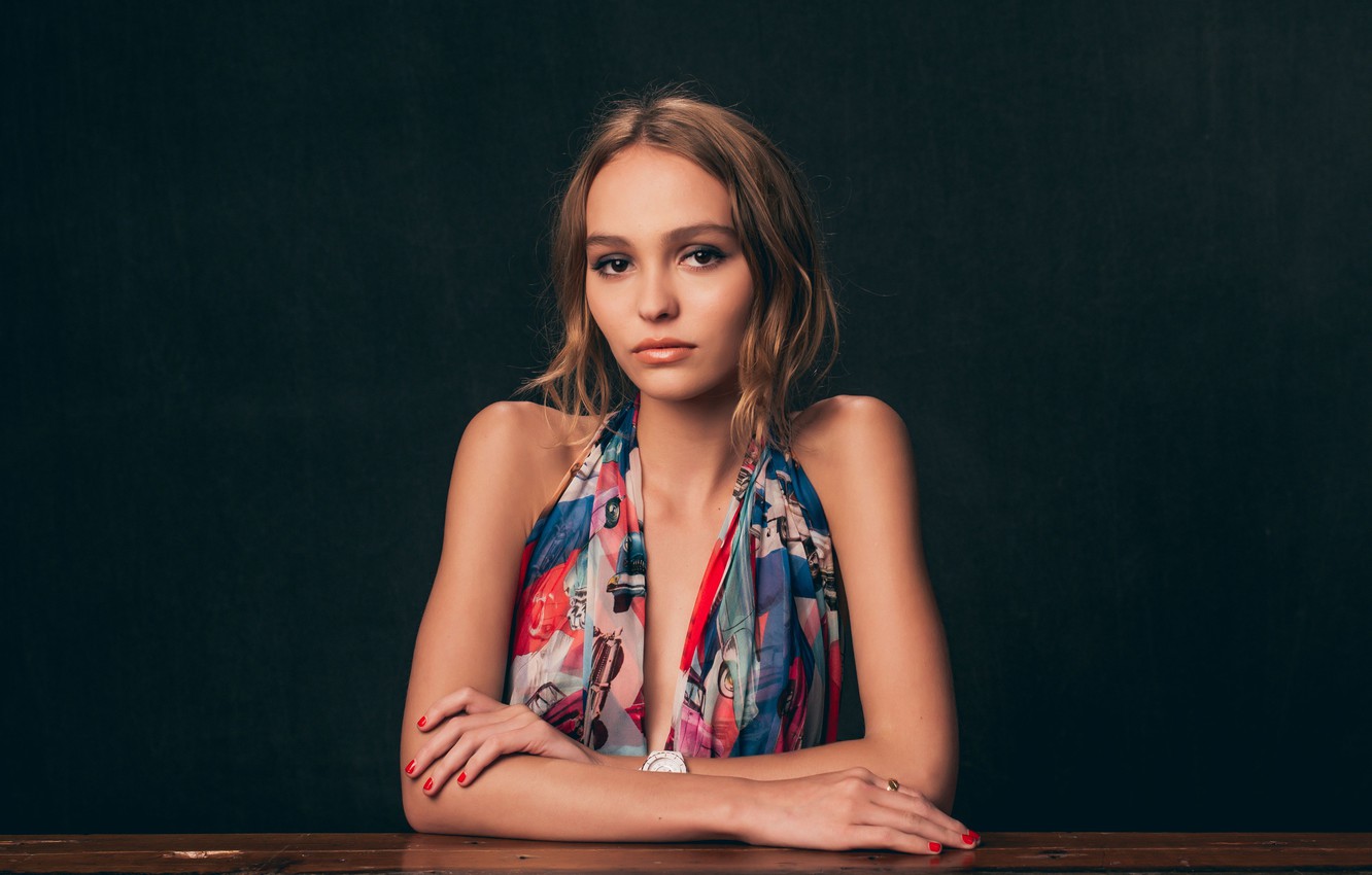 Lily-Rose Depp Wallpapers