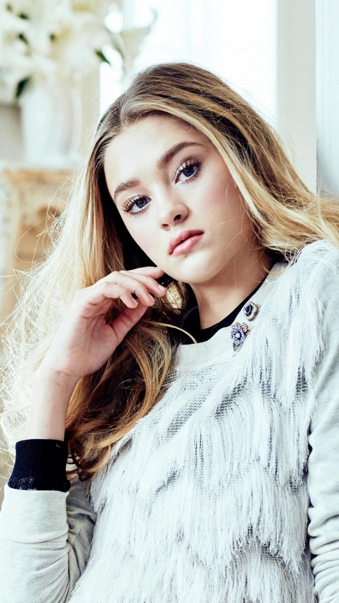 Lizzy Greene Wallpapers