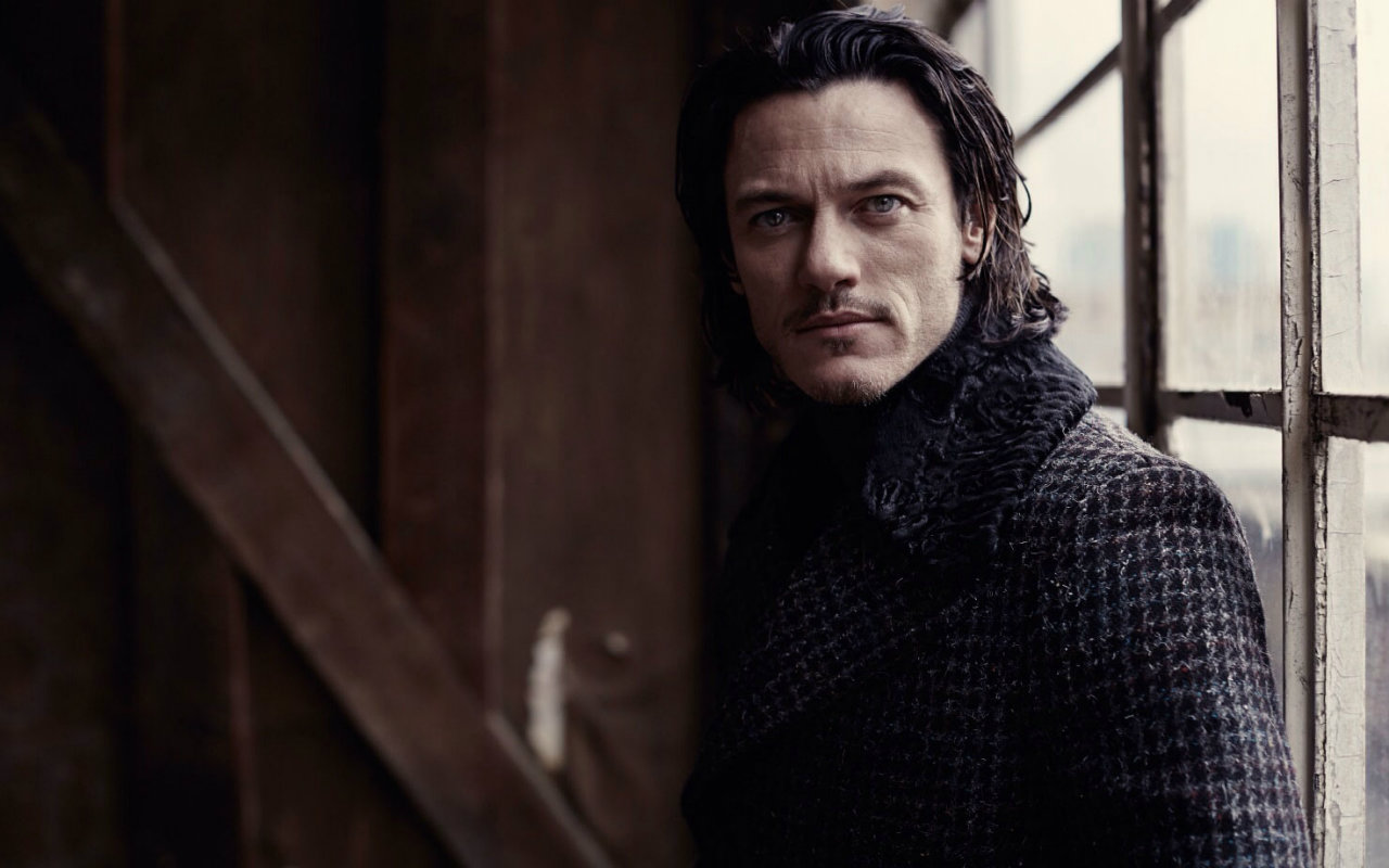 Luke Evans Wallpapers