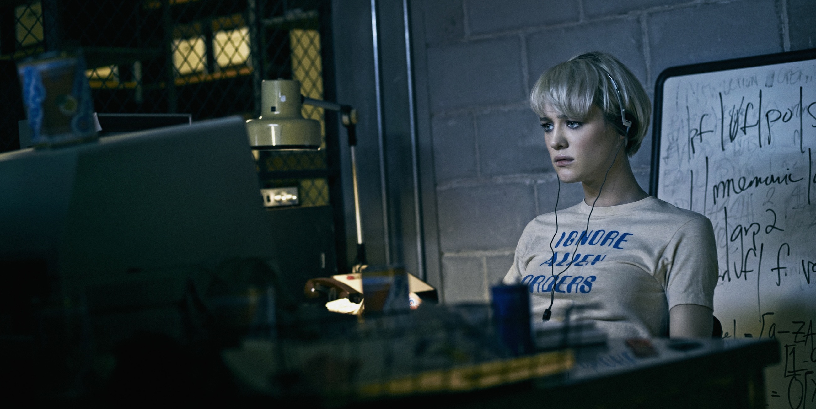 Mackenzie Davis Wallpapers