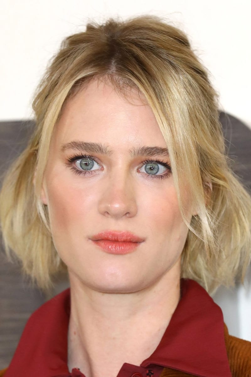 Mackenzie Davis Wallpapers