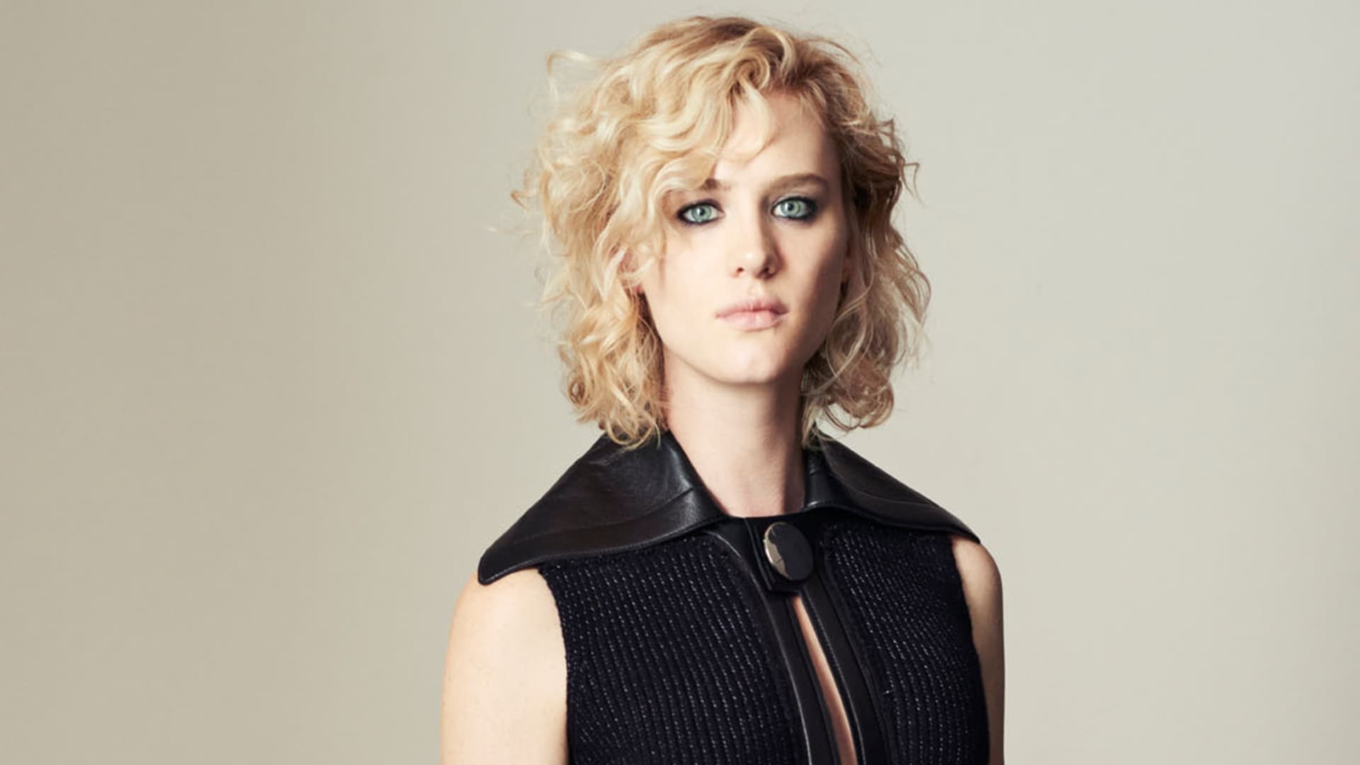 Mackenzie Davis 2018 Wallpapers