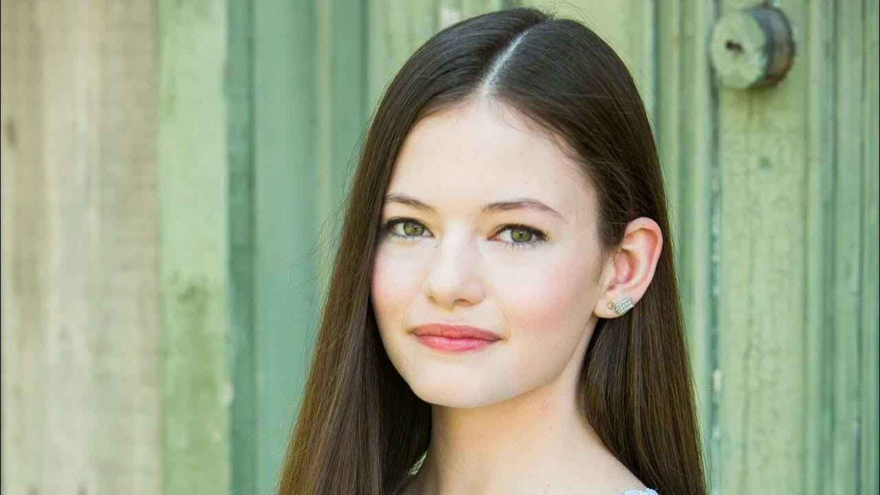 Mackenzie Foy Beautiful Wallpapers