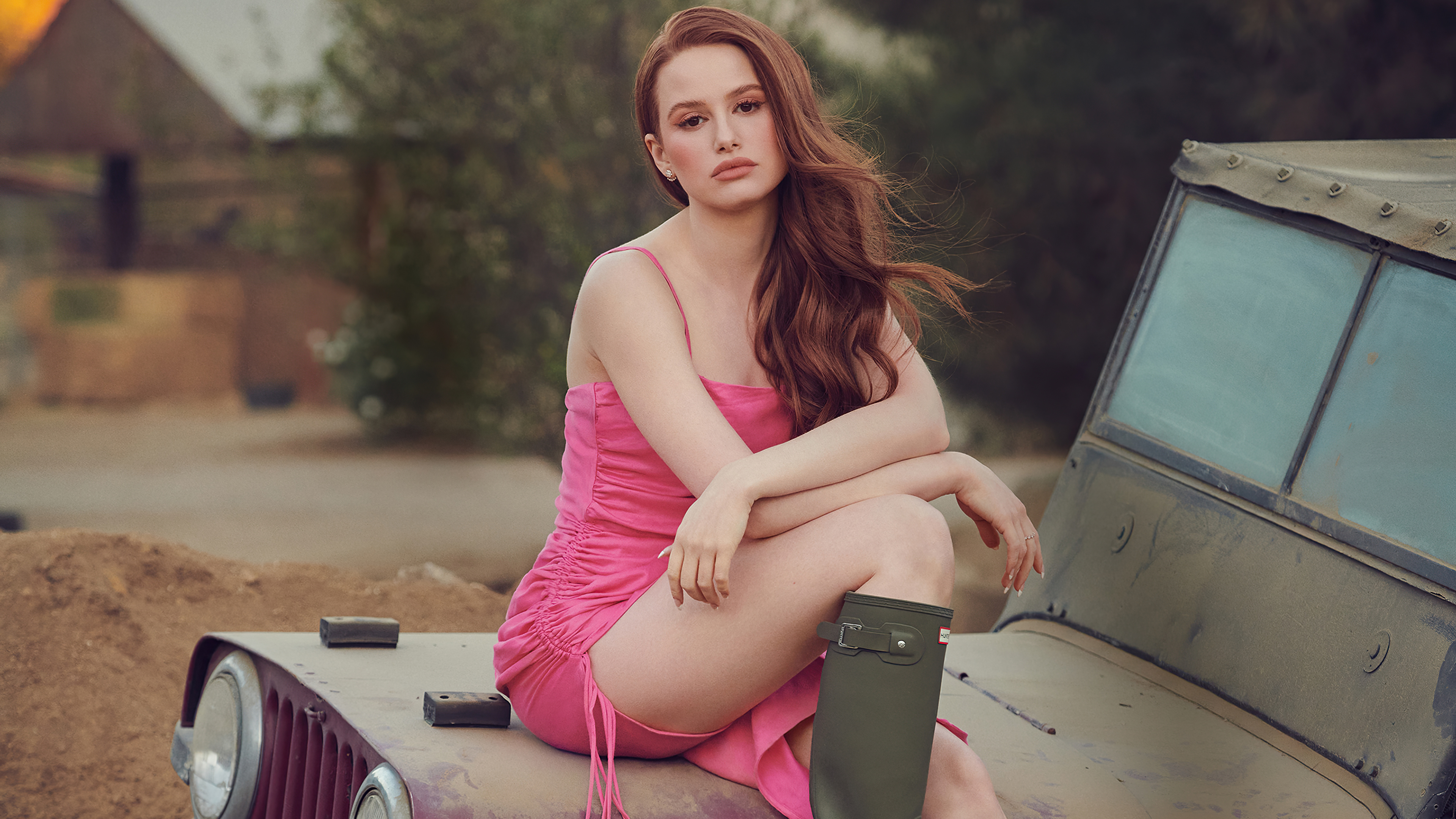 Madelaine Petsch Beautiful 2021 Wallpapers