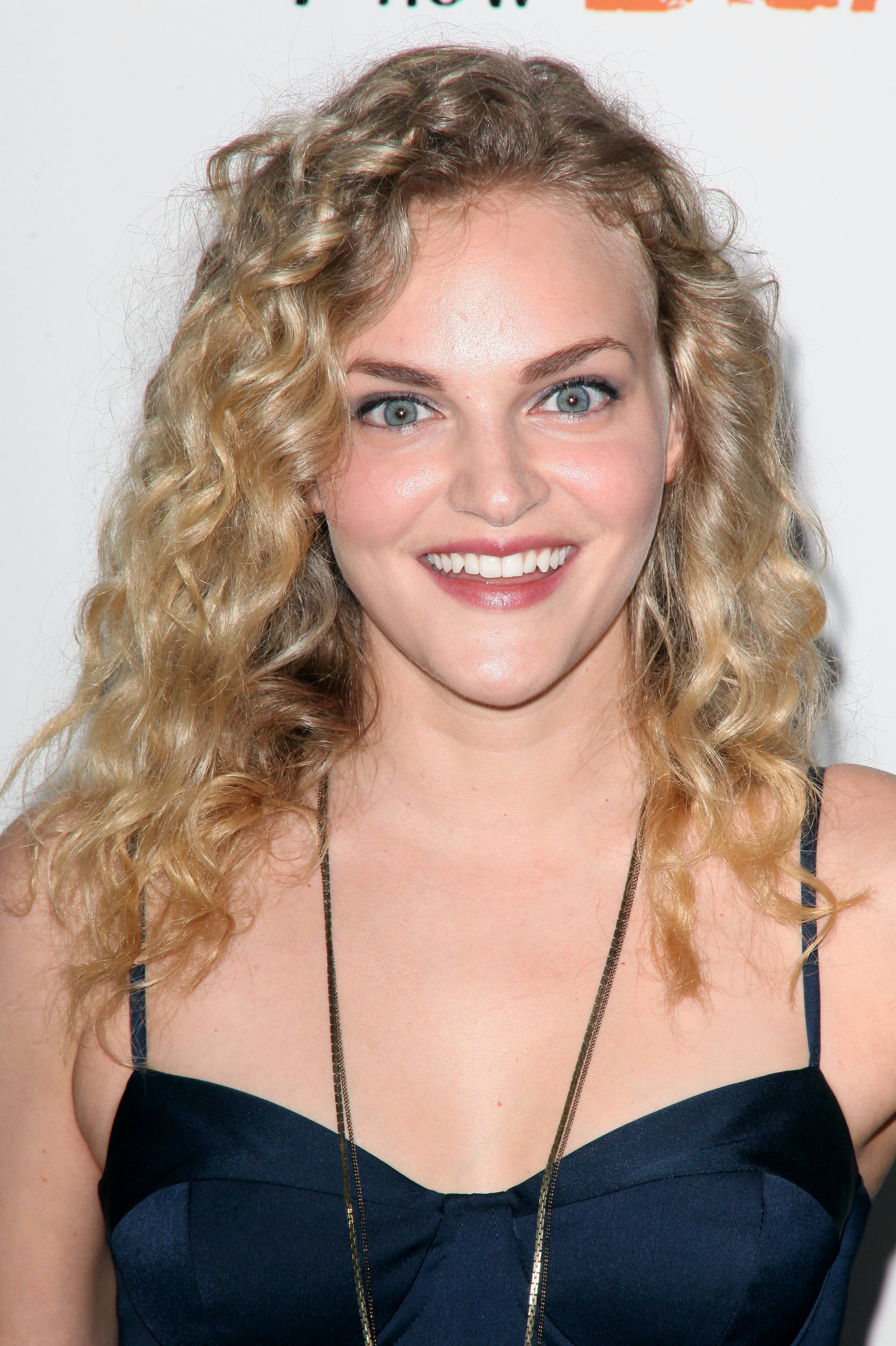 Madeline Brewer 2020 Wallpapers