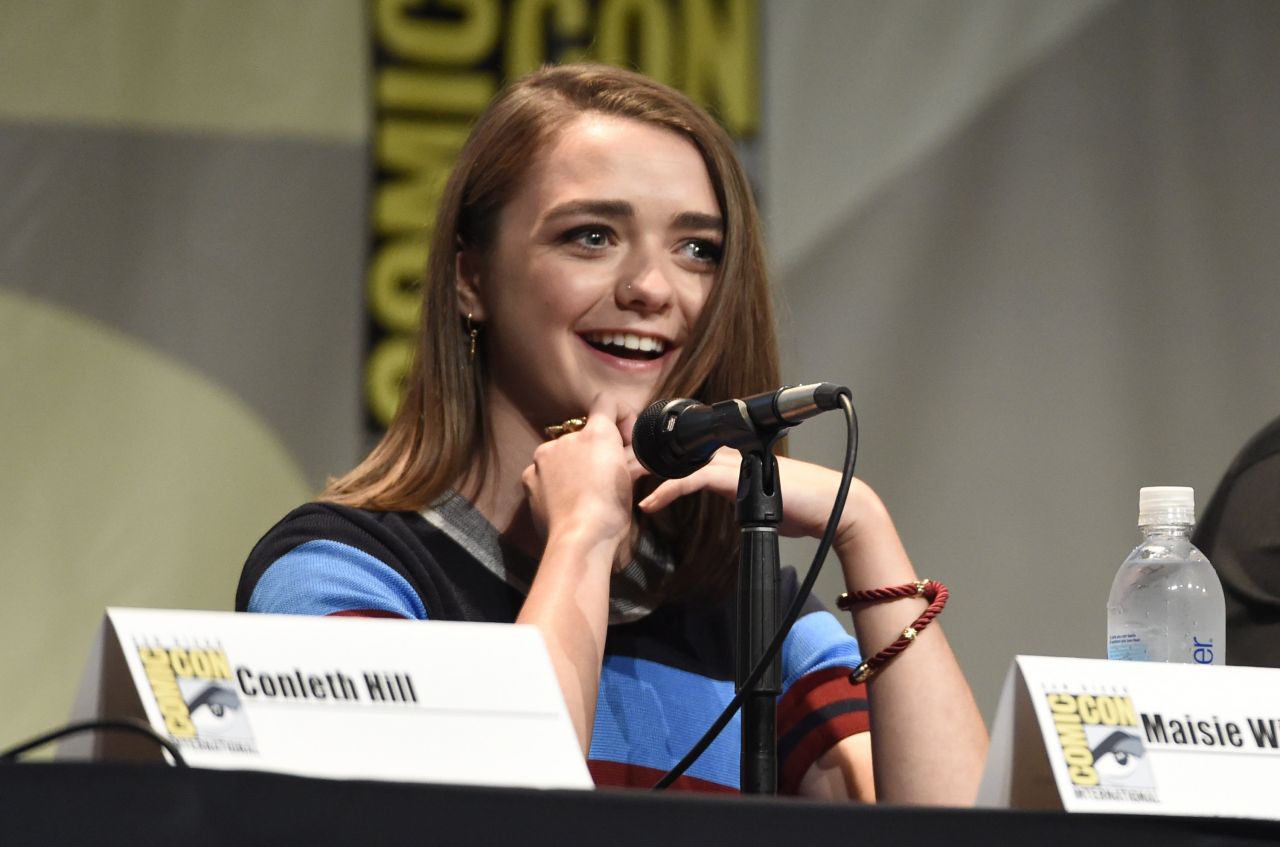 Maisie Williams Comic Con Wallpapers