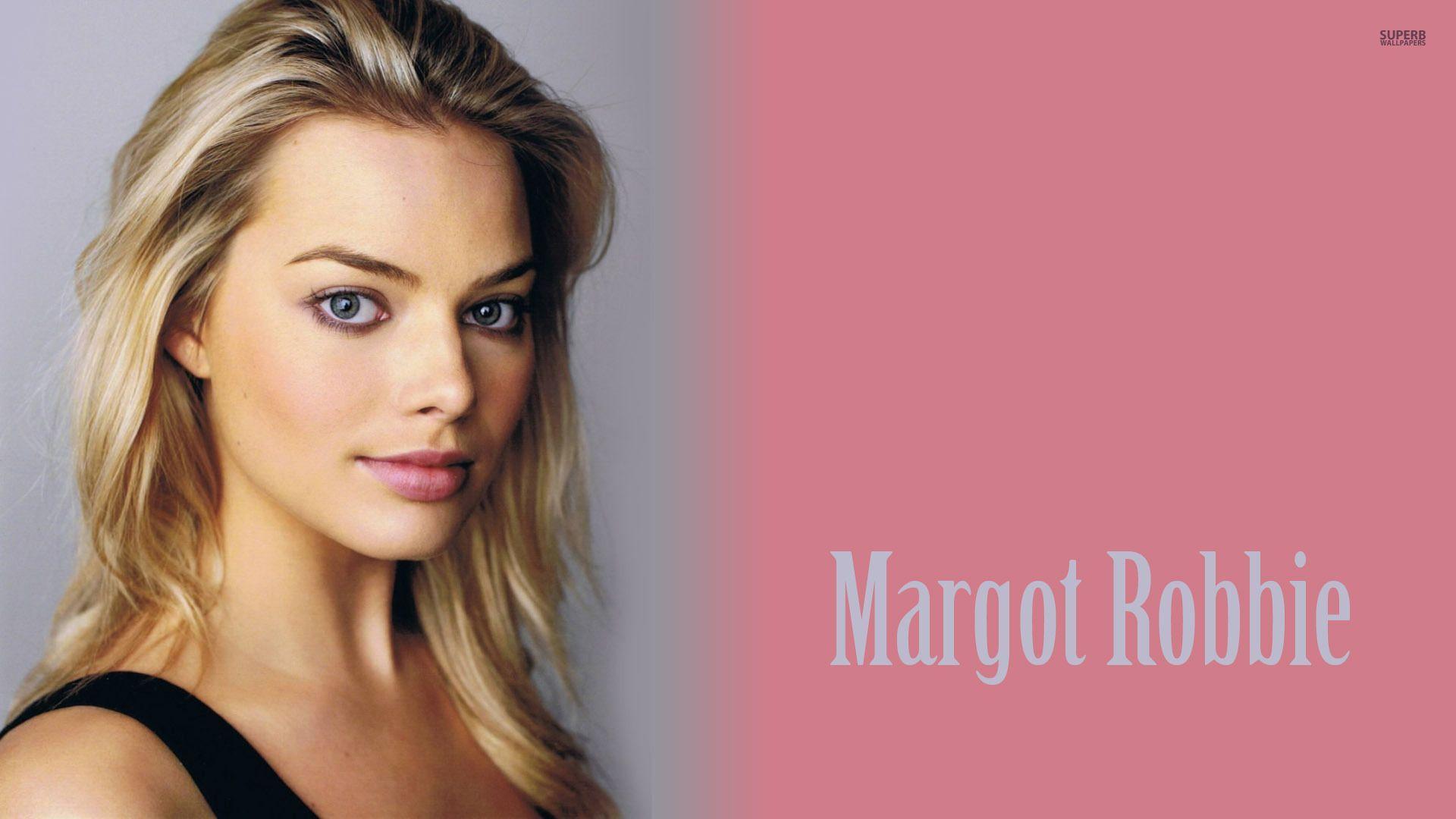 Margot Robbie Cute 2017 Wallpapers