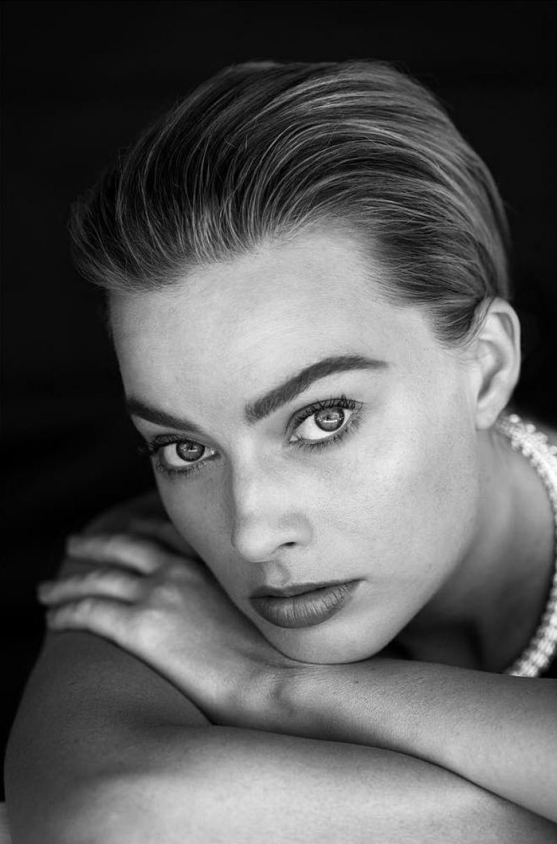 Margot Robbie Harper Bazaar 2018 Wallpapers