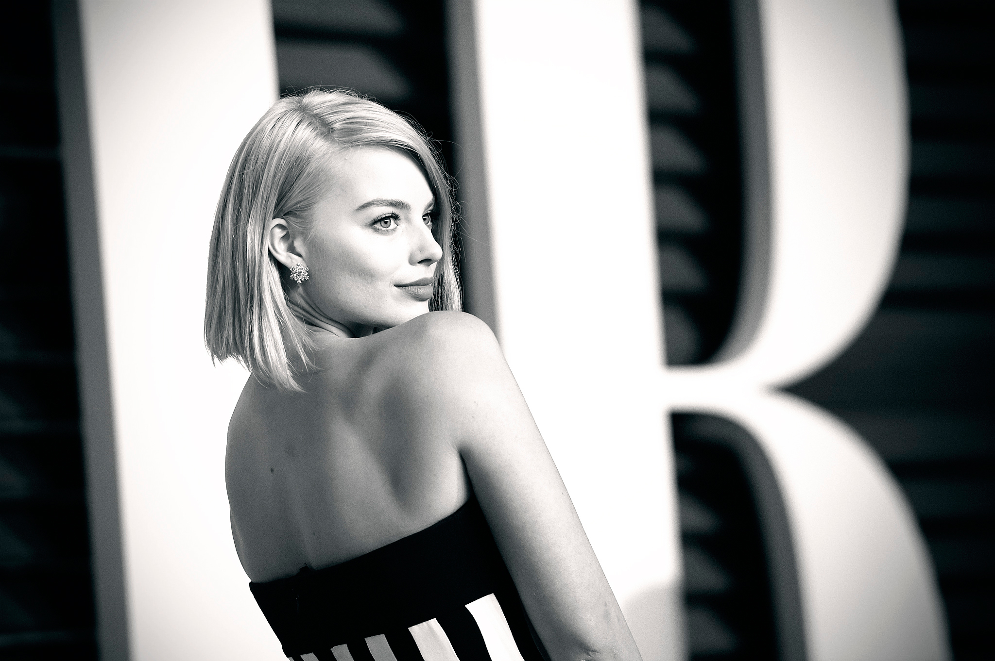 Margot Robbie Monochrome 2017 Wallpapers