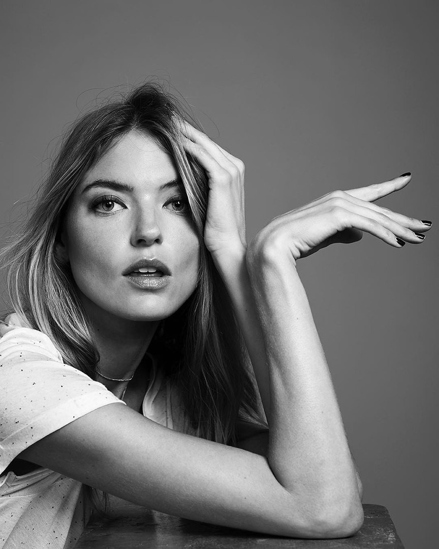 Martha Hunt Wallpapers