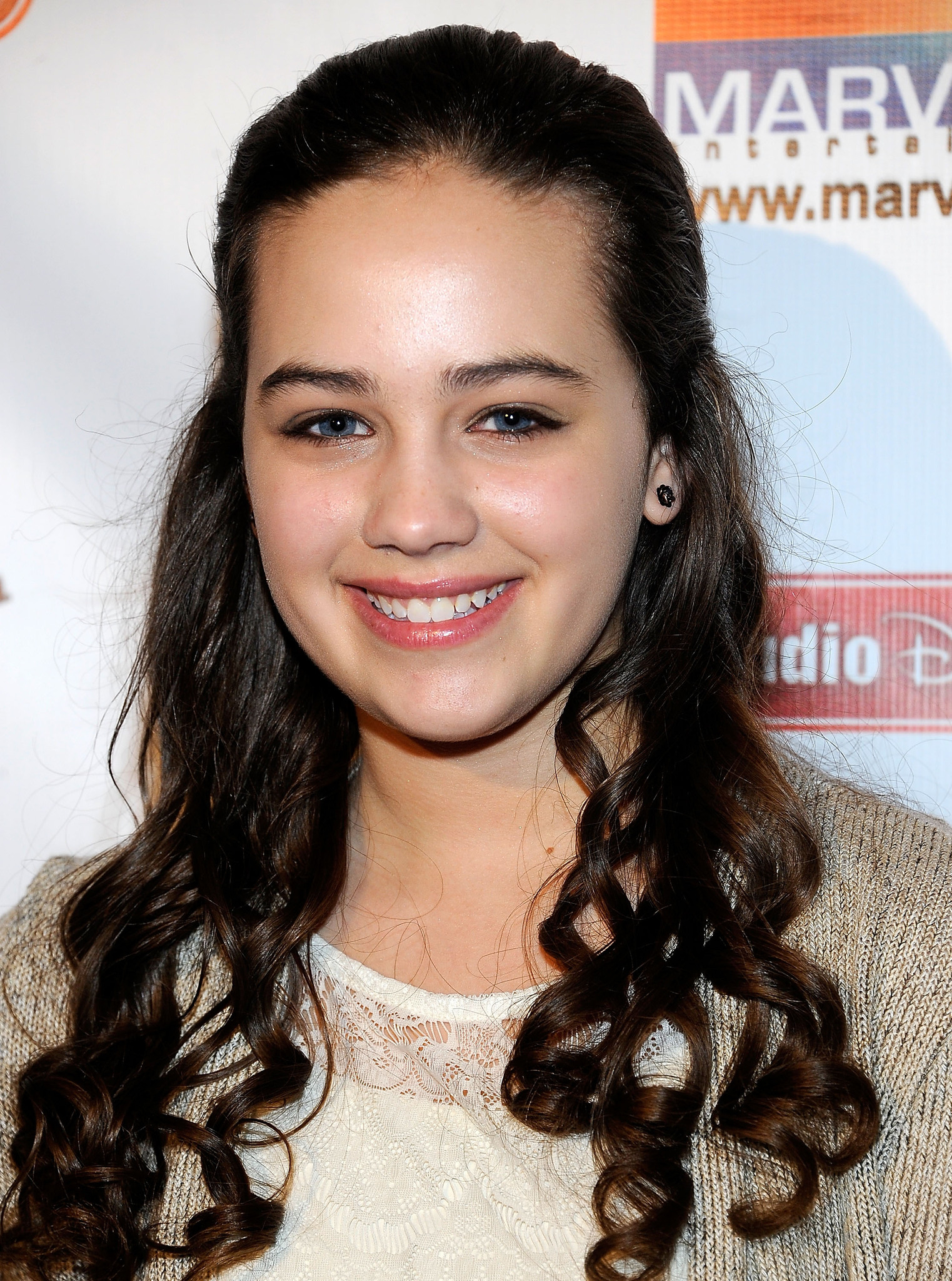 Mary Mouser 2021 Wallpapers