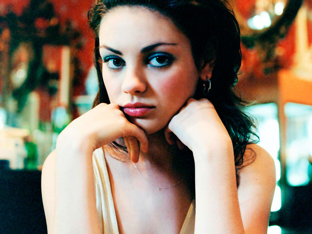 Mila Kunis Glamor Magazine Wallpapers