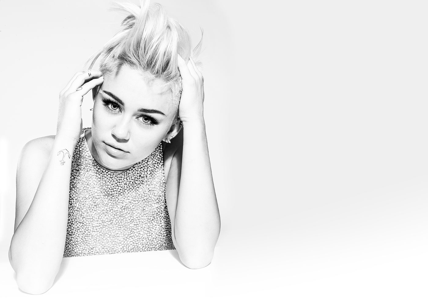 Miley Cyrus Monochrome 2017 Wallpapers