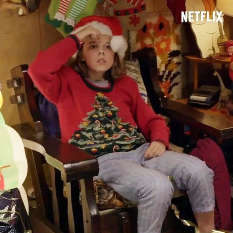 millie bobby brown christmas Wallpapers