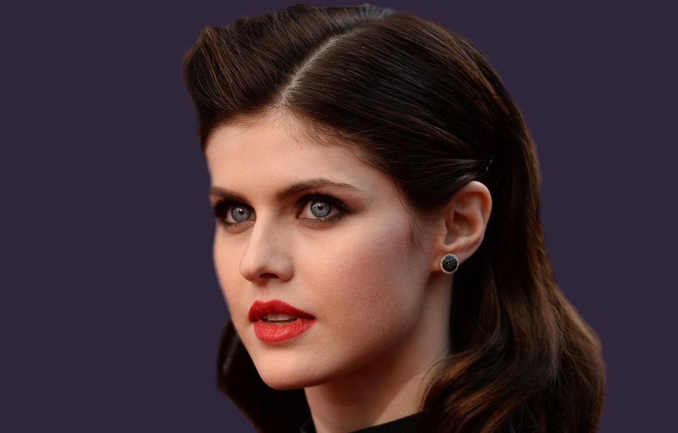 Model Alexandra Daddario Blue Eyes Wallpapers