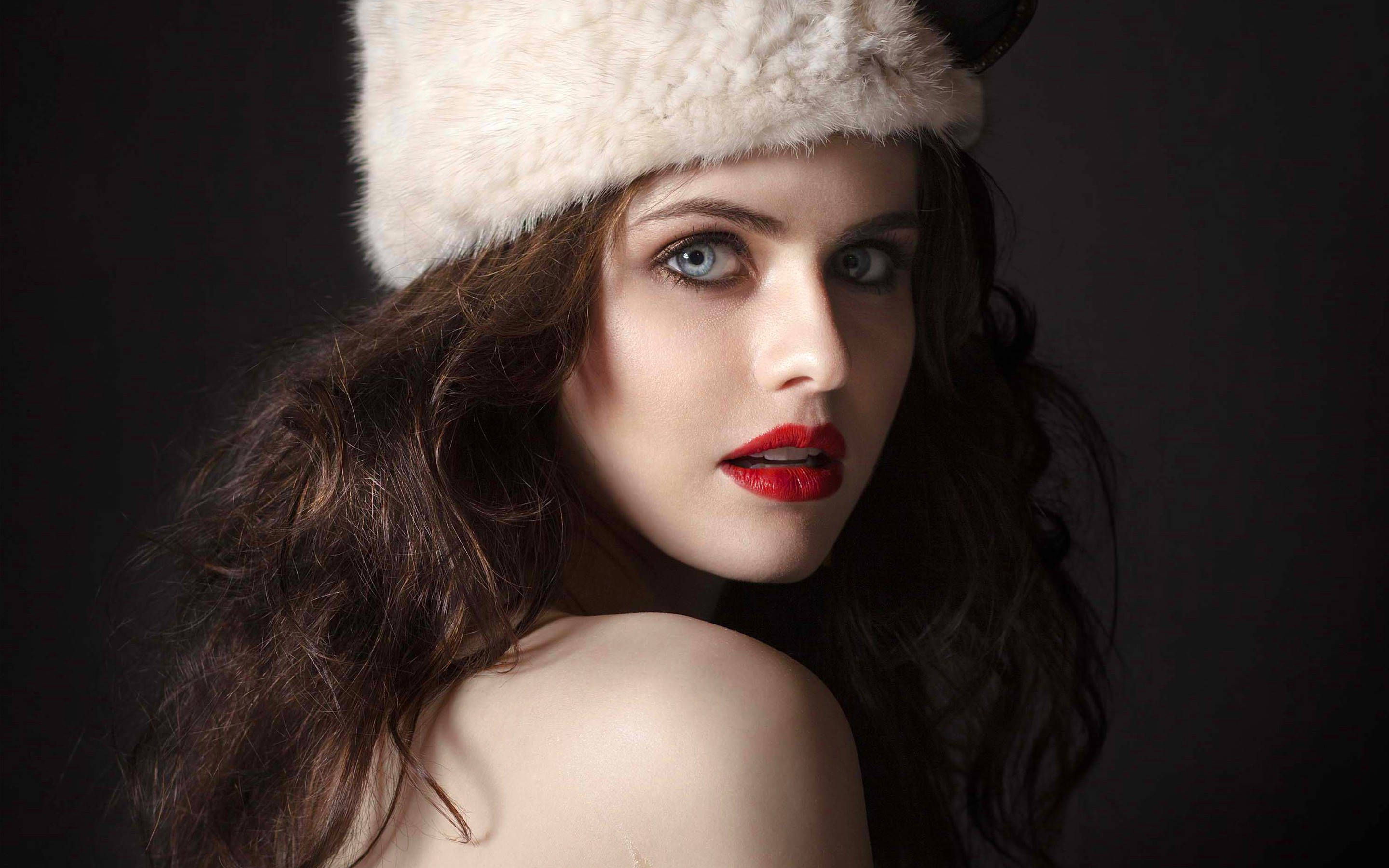 Model Alexandra Daddario Blue Eyes Wallpapers