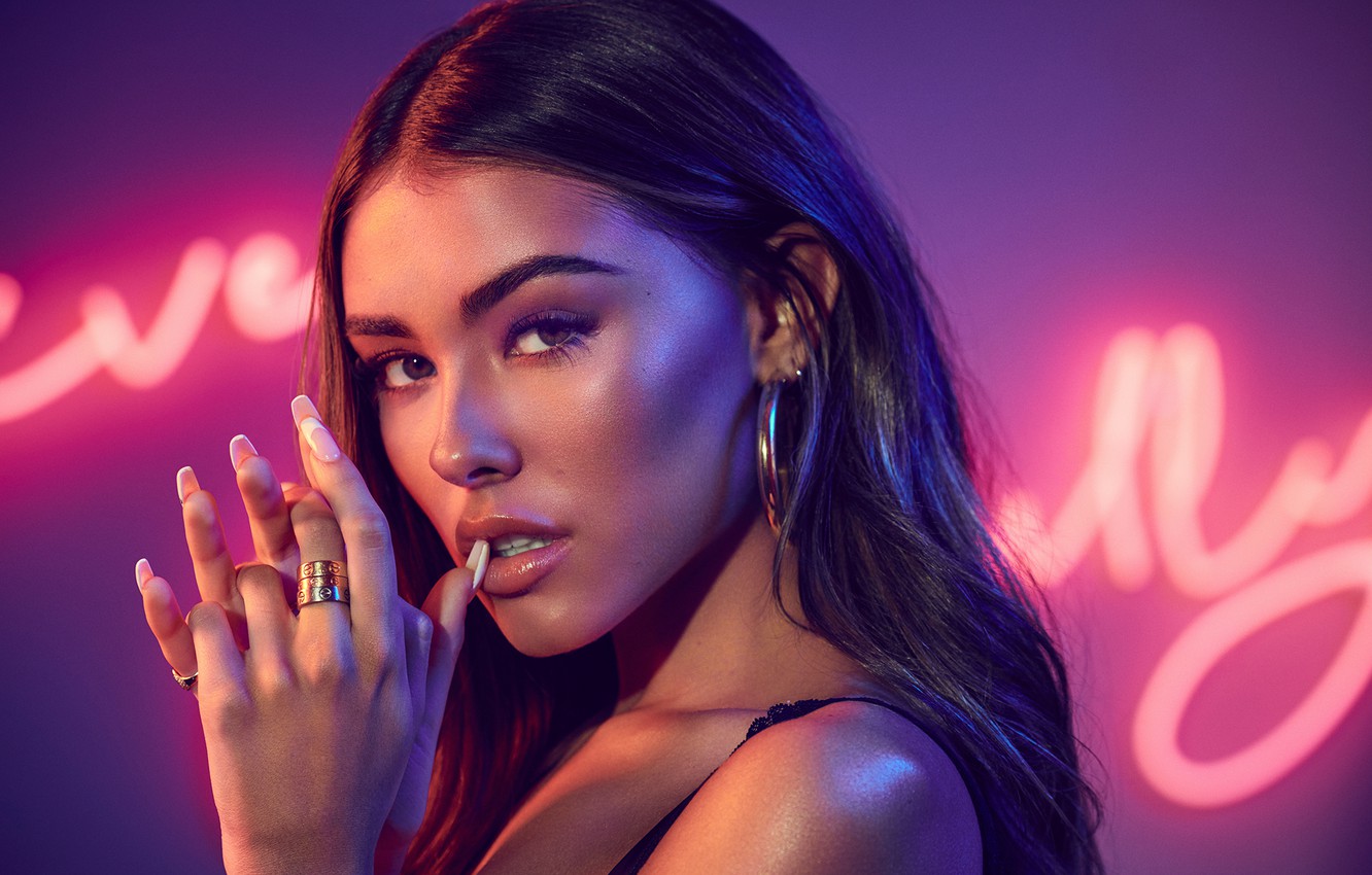 Model Madison Beer Wallpapers